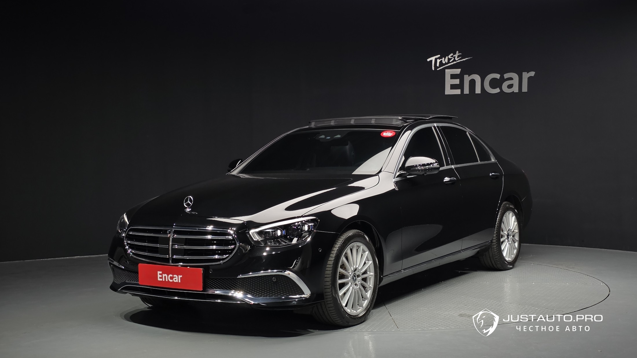 Автомобиль Mercedes-Benz E-Class