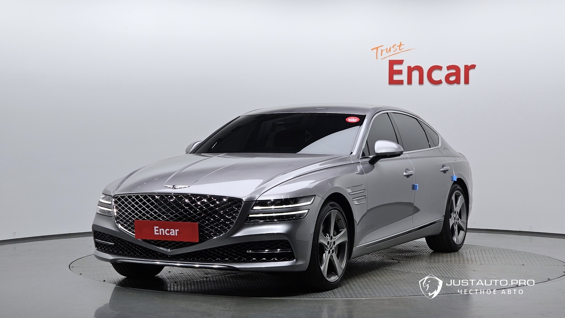 Автомобиль Genesis G80