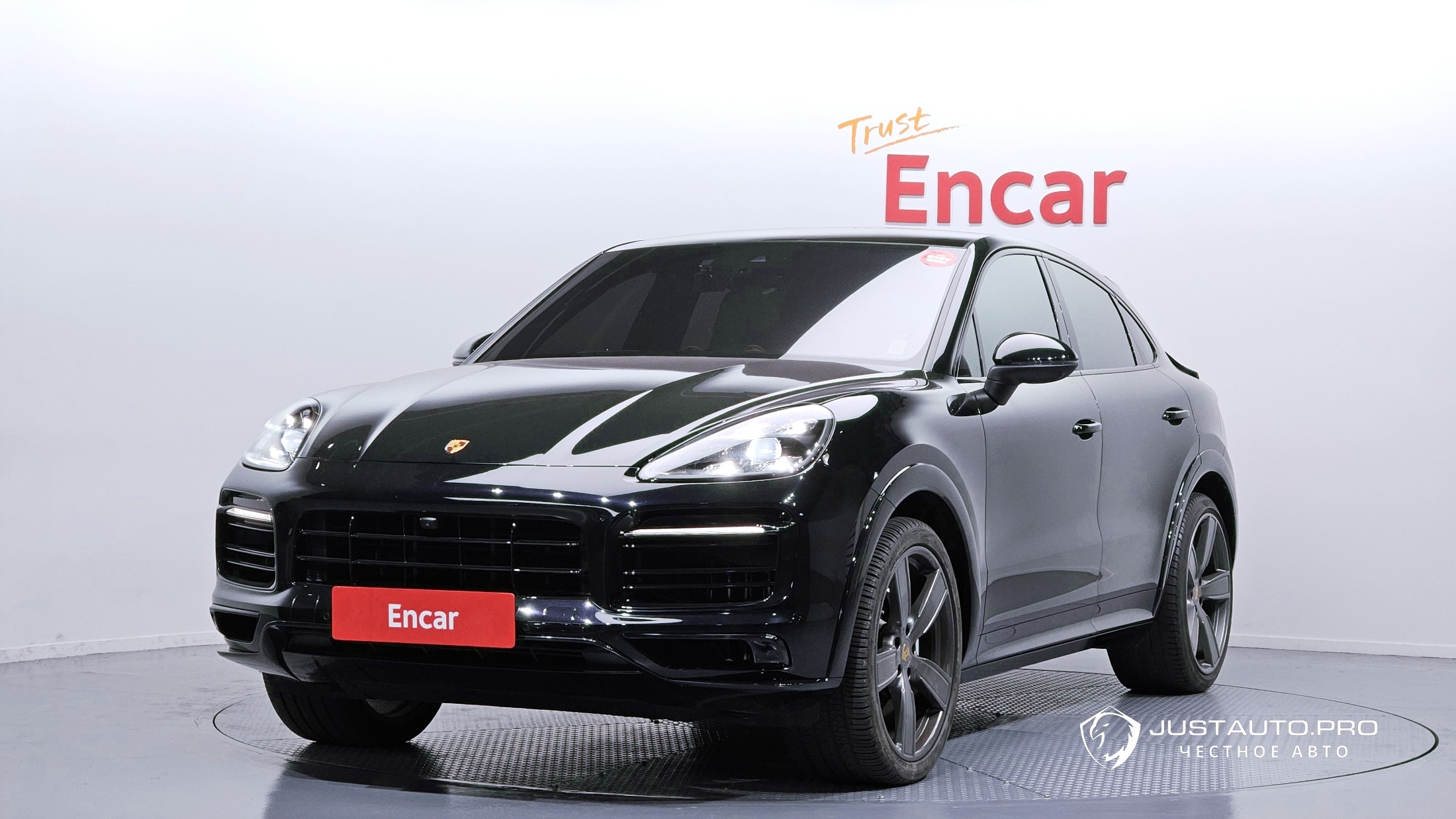 Автомобиль Porsche Cayenne