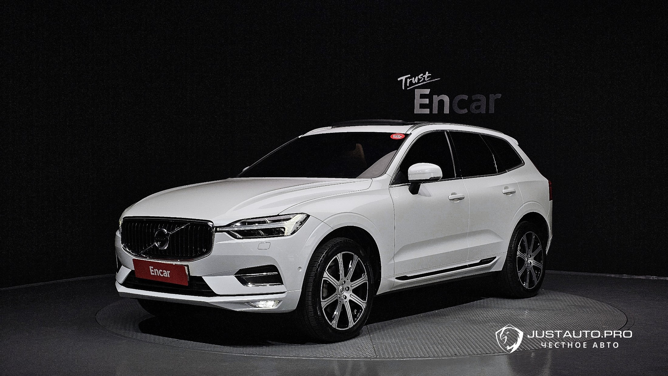 Автомобиль Volvo XC60