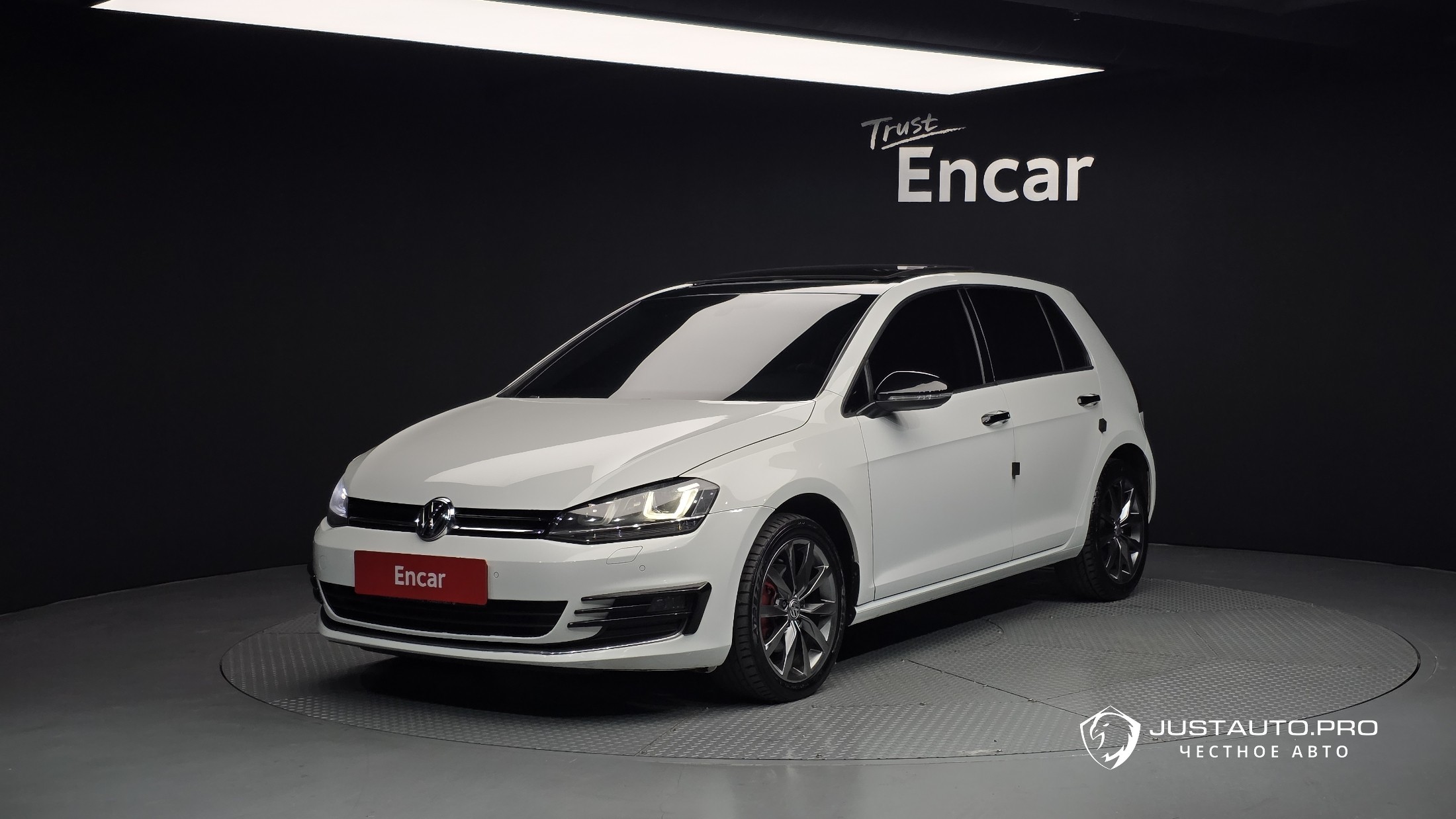 Автомобиль Volkswagen Golf