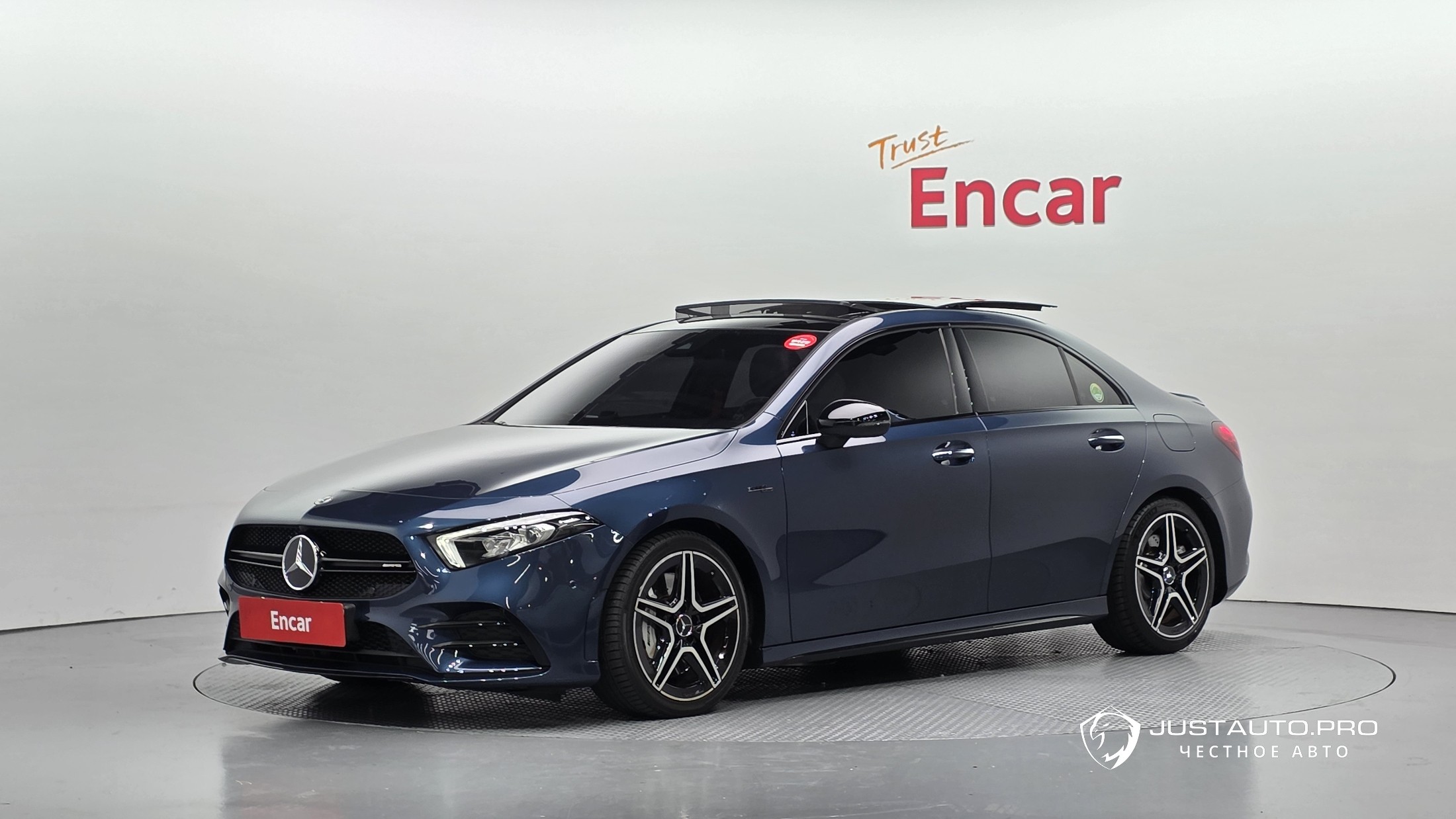 Автомобиль Mercedes-Benz A-Class