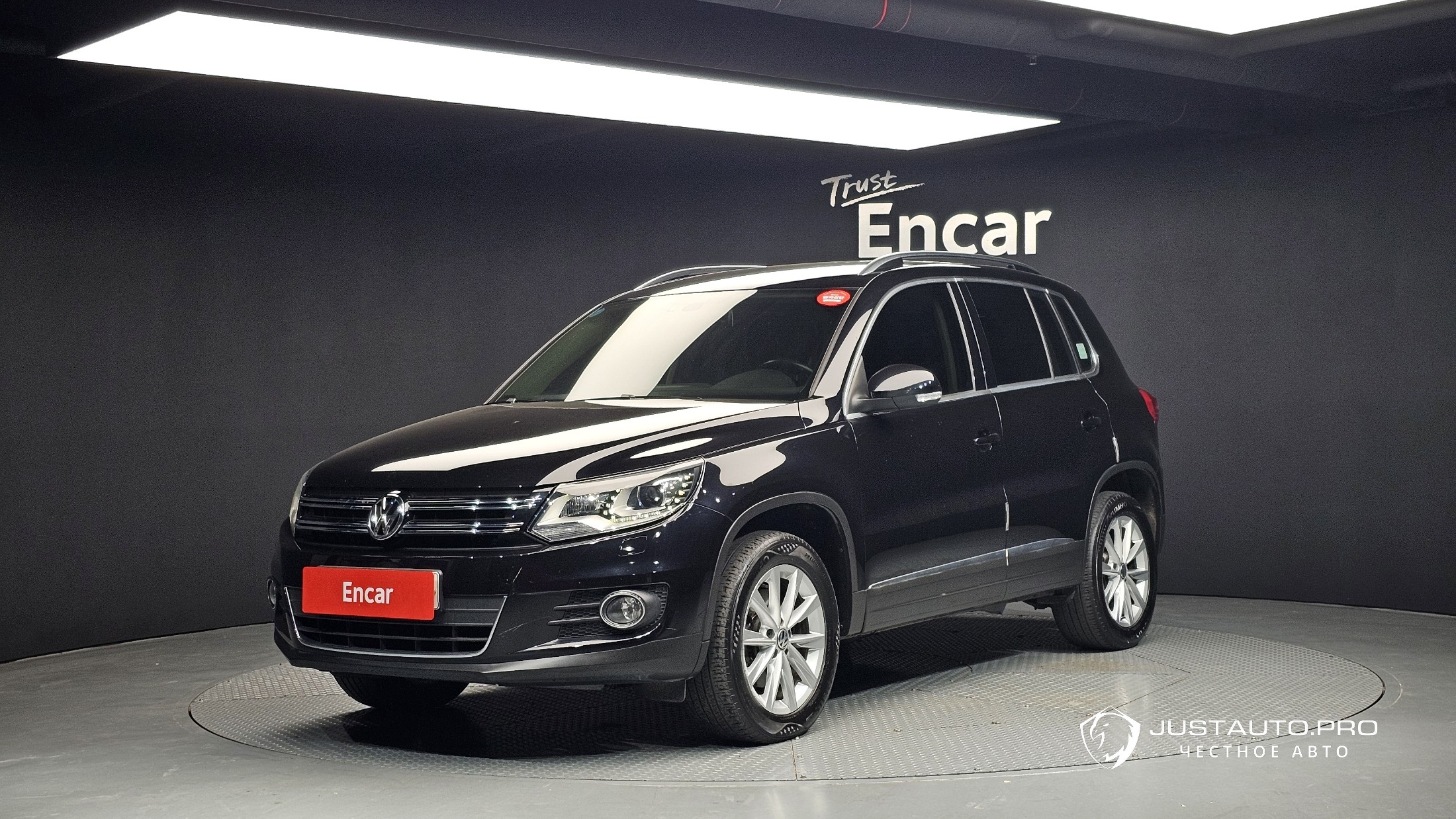Автомобиль Volkswagen Tiguan