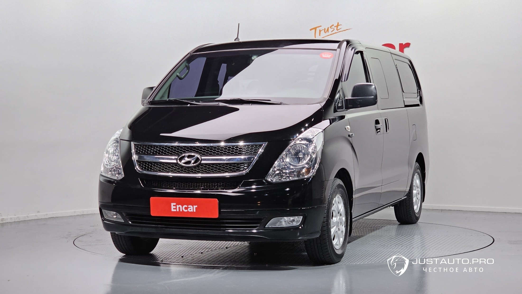 Автомобиль Hyundai Starex