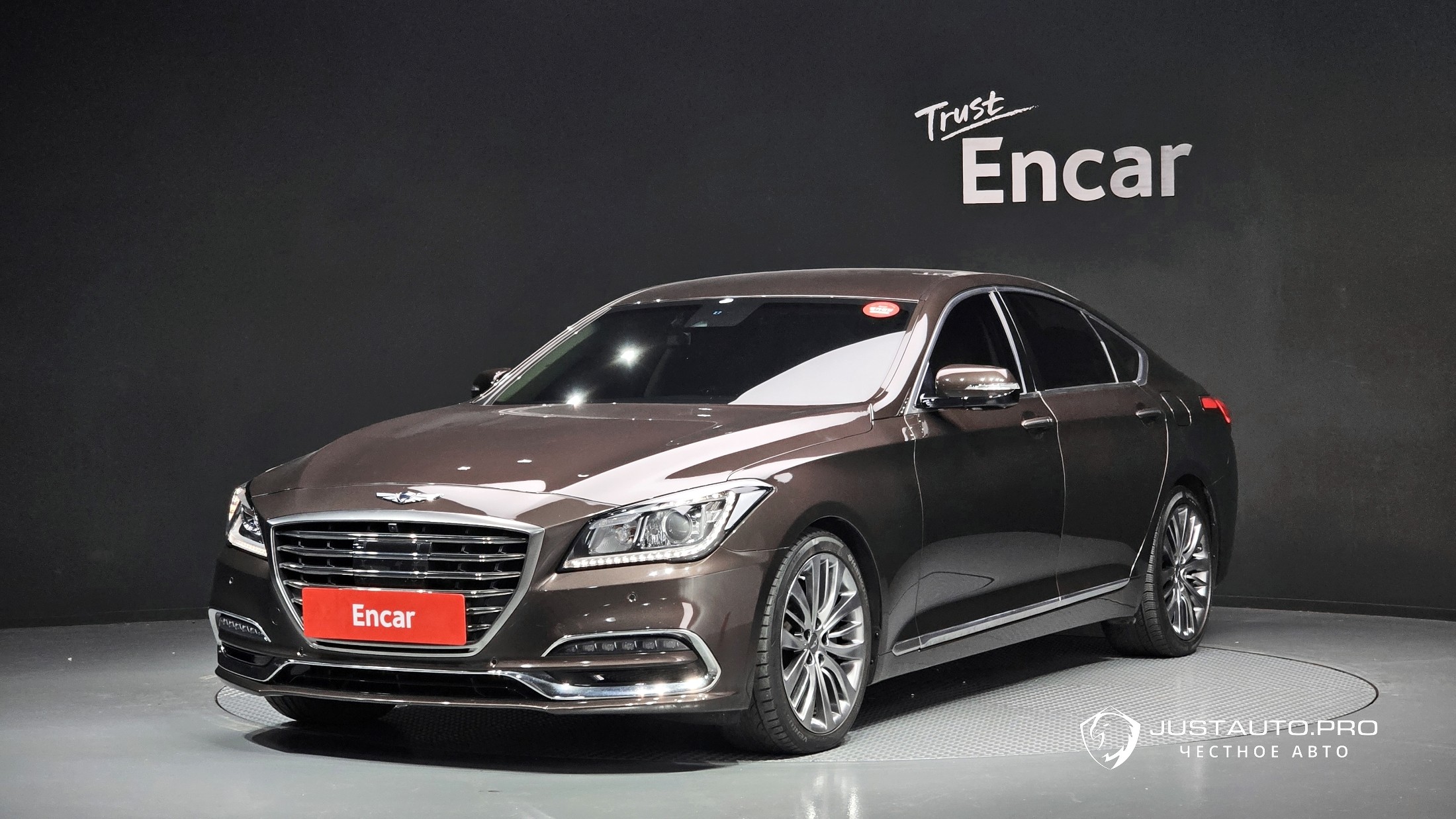 Автомобиль Genesis G80