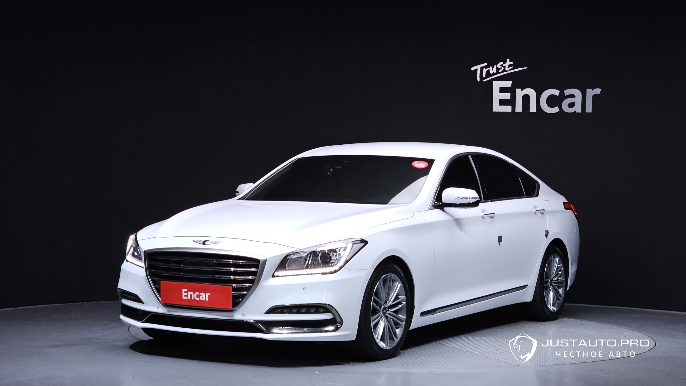 Автомобиль Genesis G80