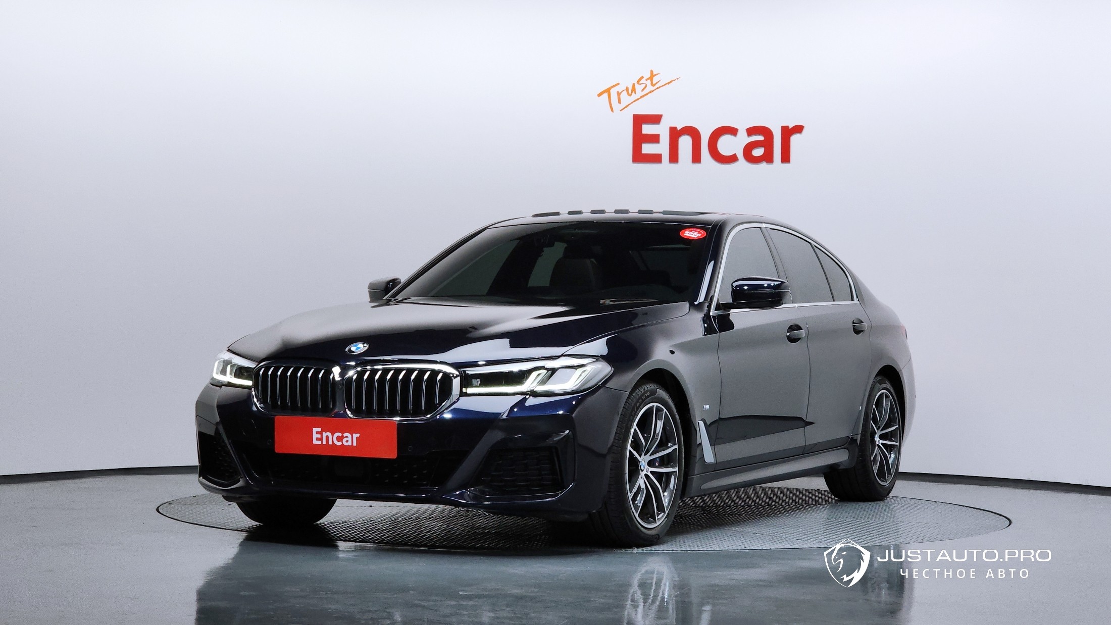 Автомобиль BMW 5-Series