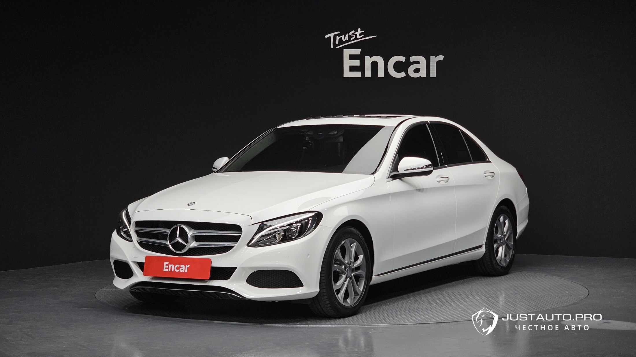 Автомобиль Mercedes-Benz C-Class