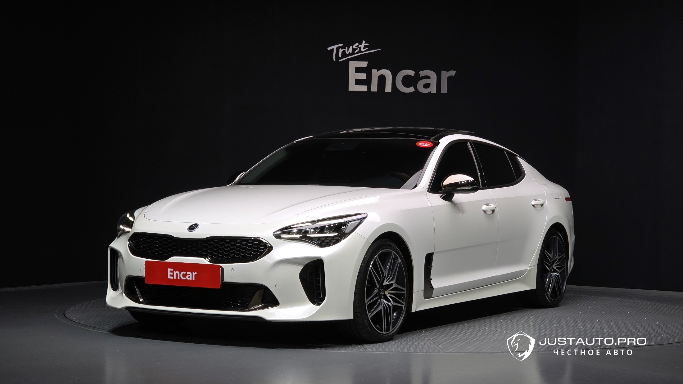 Автомобиль Kia Stinger