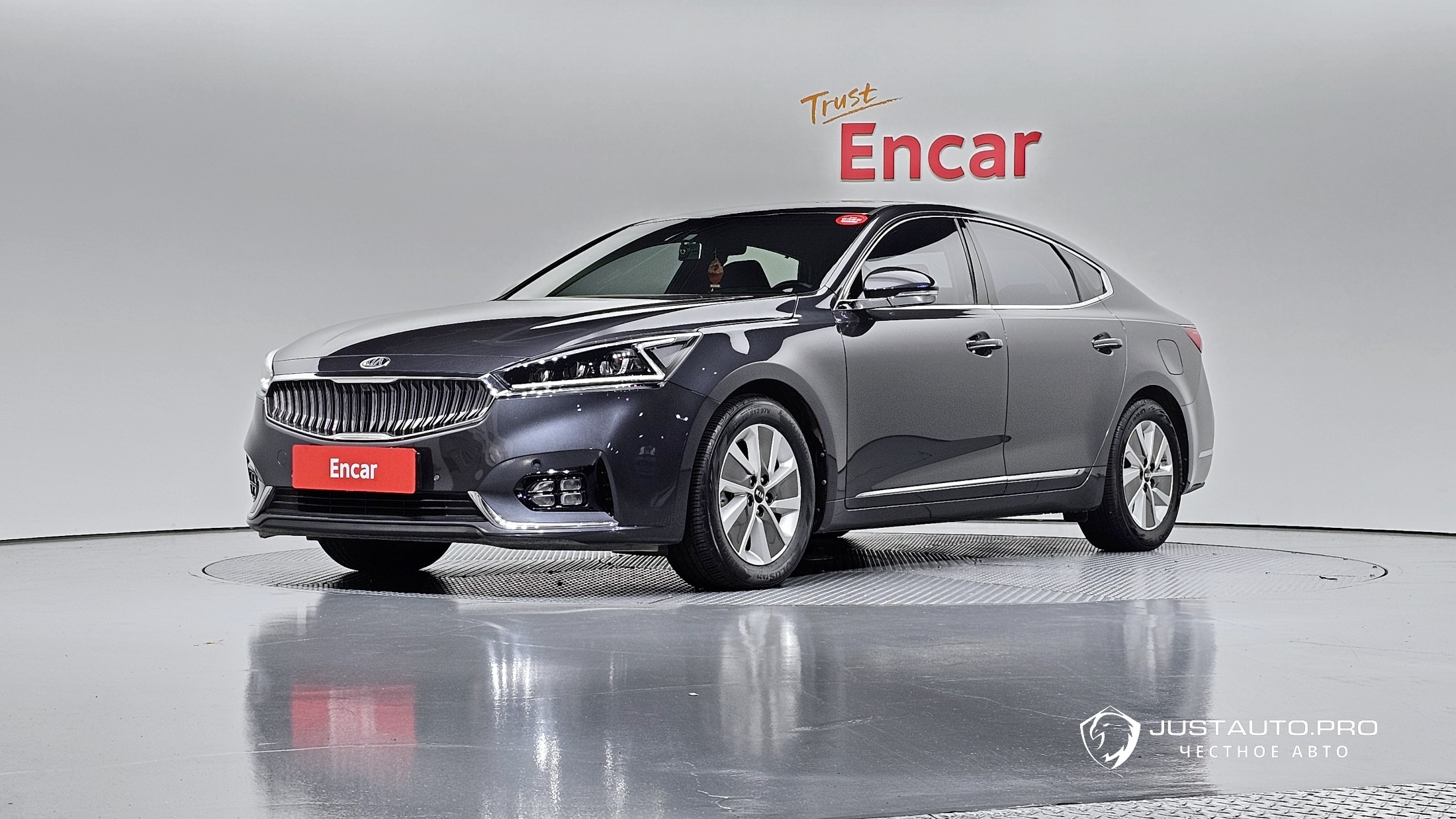 Автомобиль Kia K7