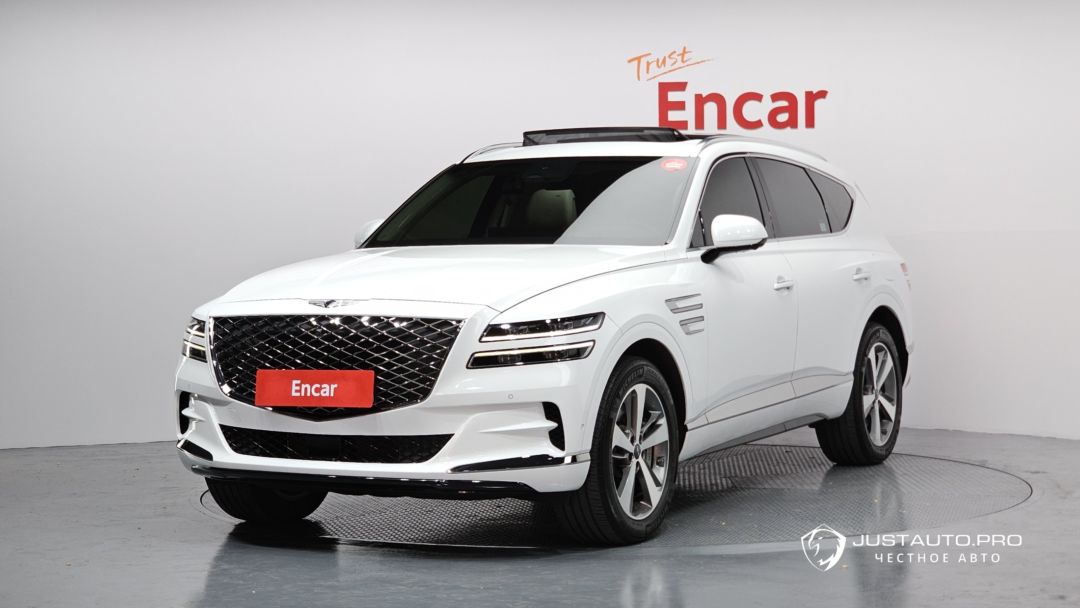 Автомобиль Genesis GV80
