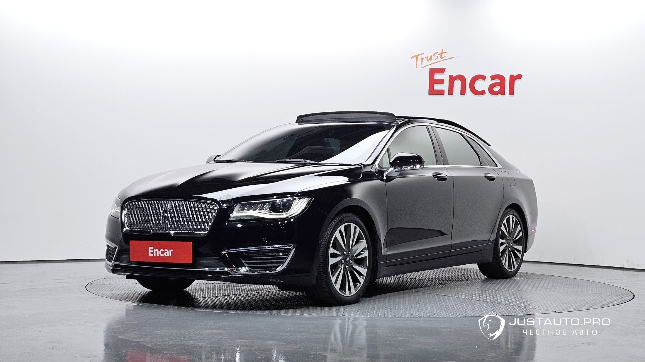 Автомобиль Lincoln MKZ