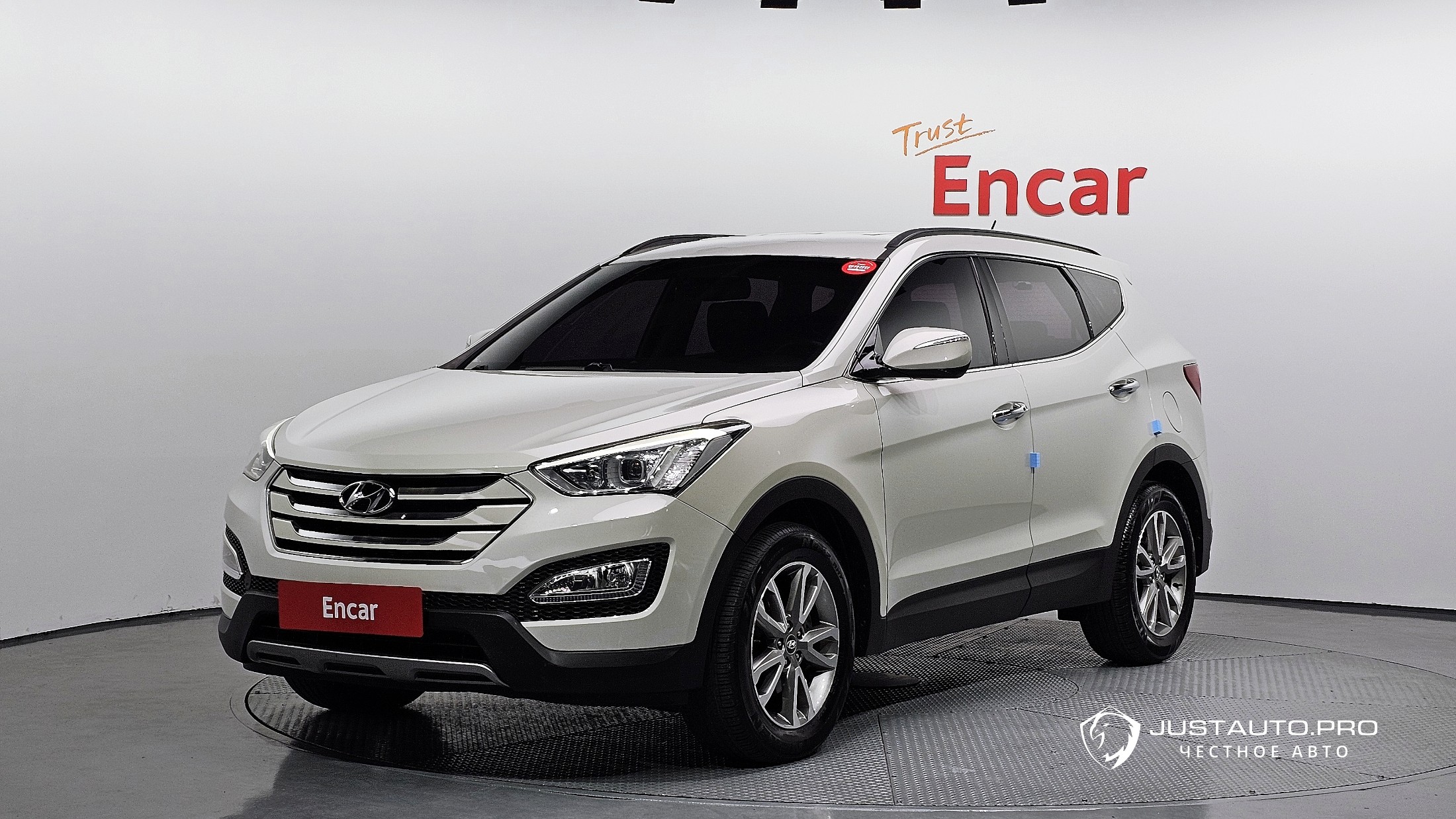 Автомобиль Hyundai Santafe