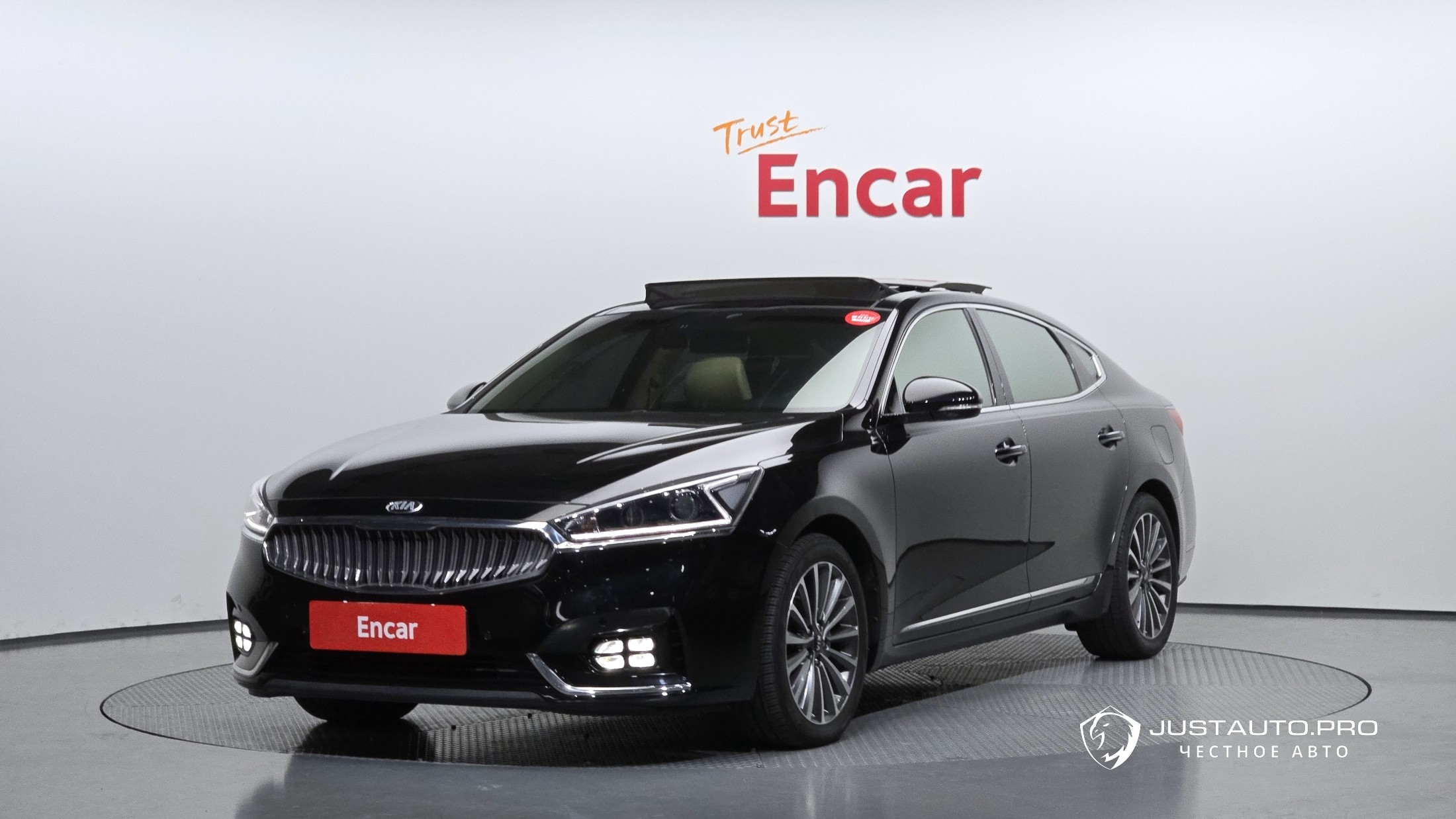 Автомобиль Kia K7