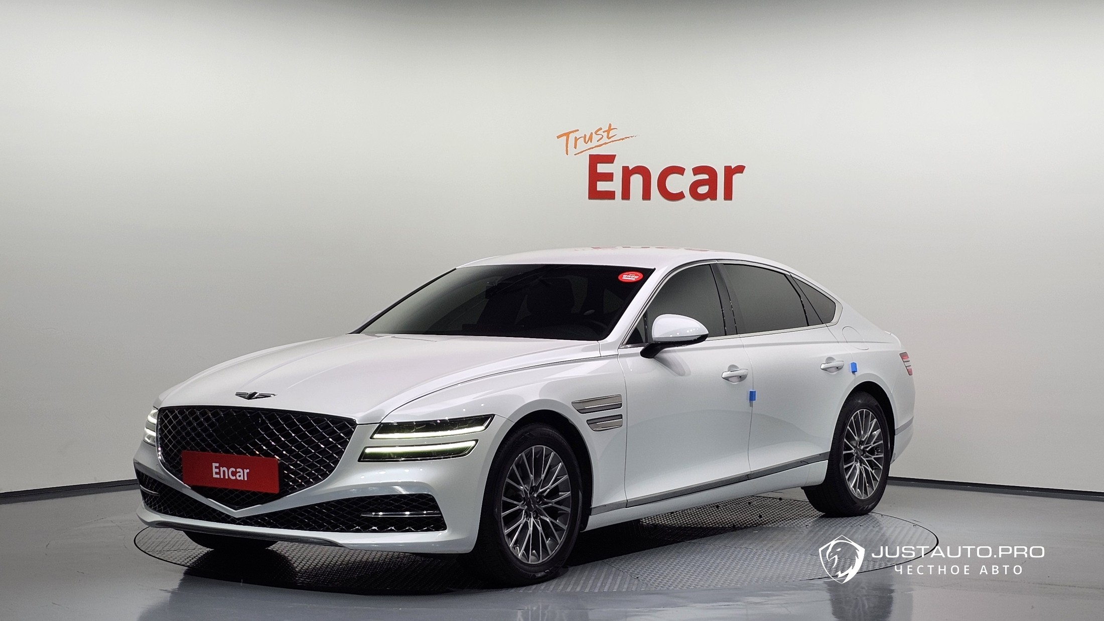 Автомобиль Genesis G80