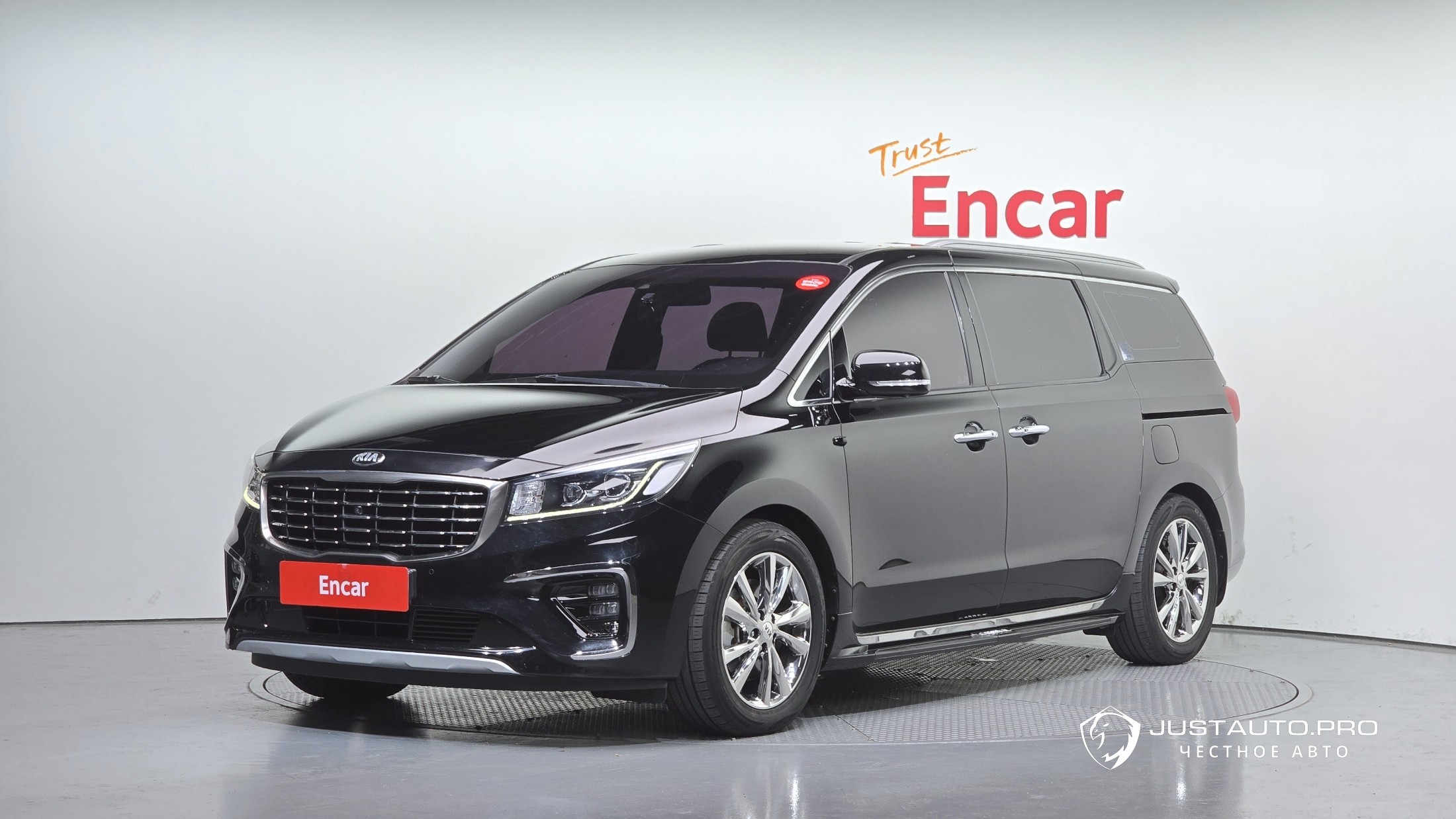 Автомобиль Kia Canival