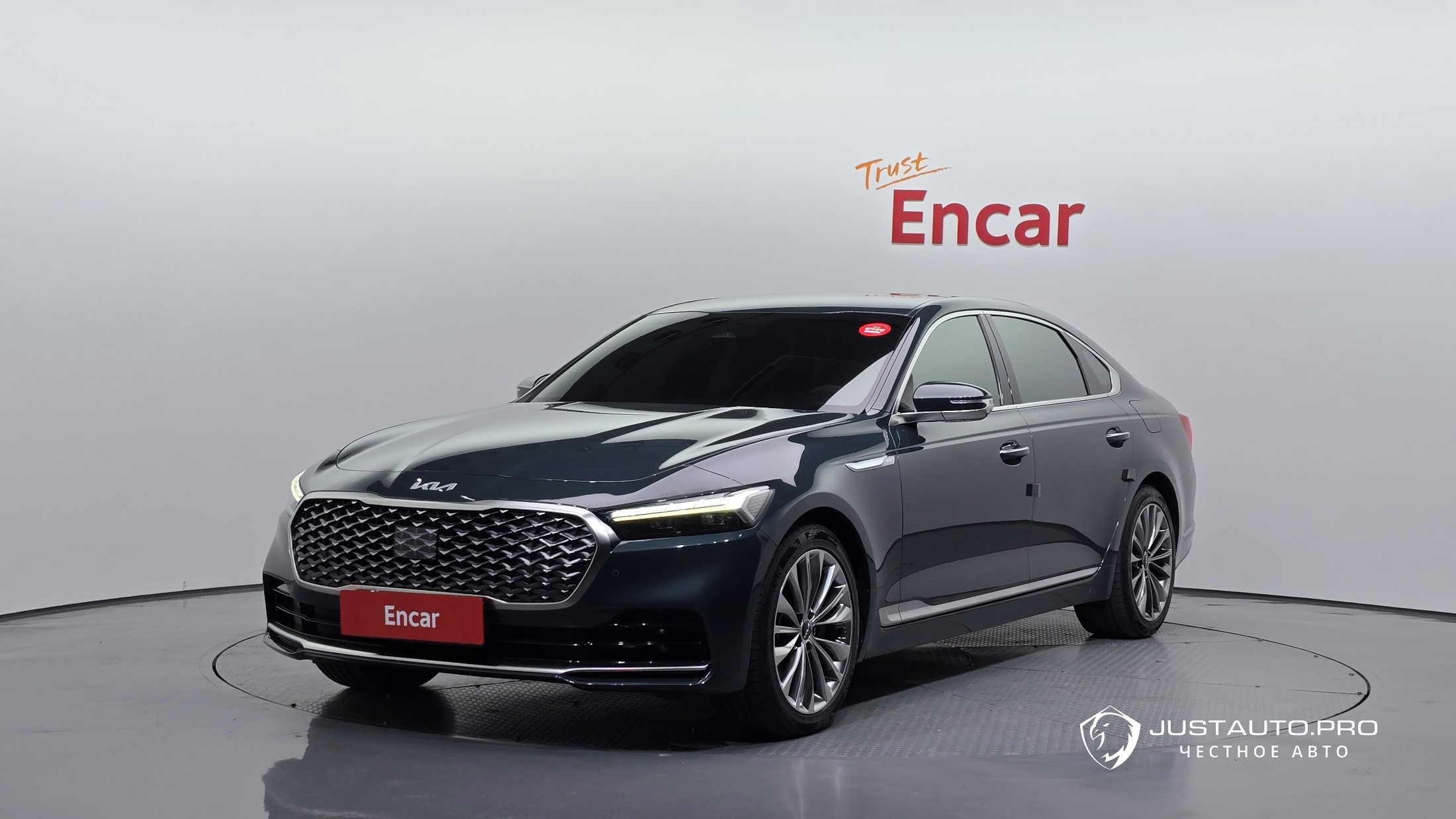 Автомобиль Kia K9