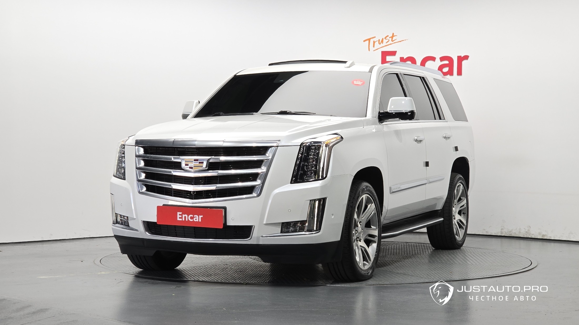 Автомобиль Cadillac Escalade