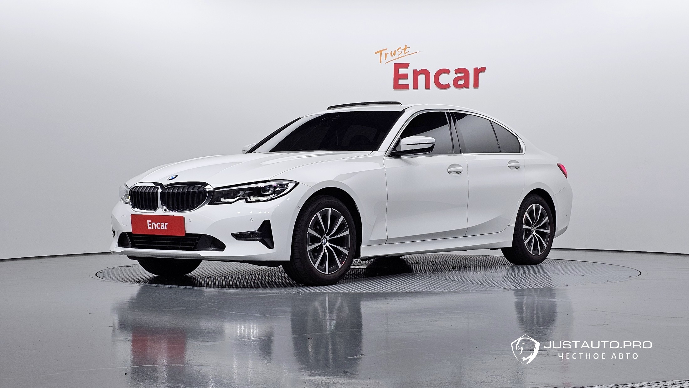 Автомобиль BMW 3-Series