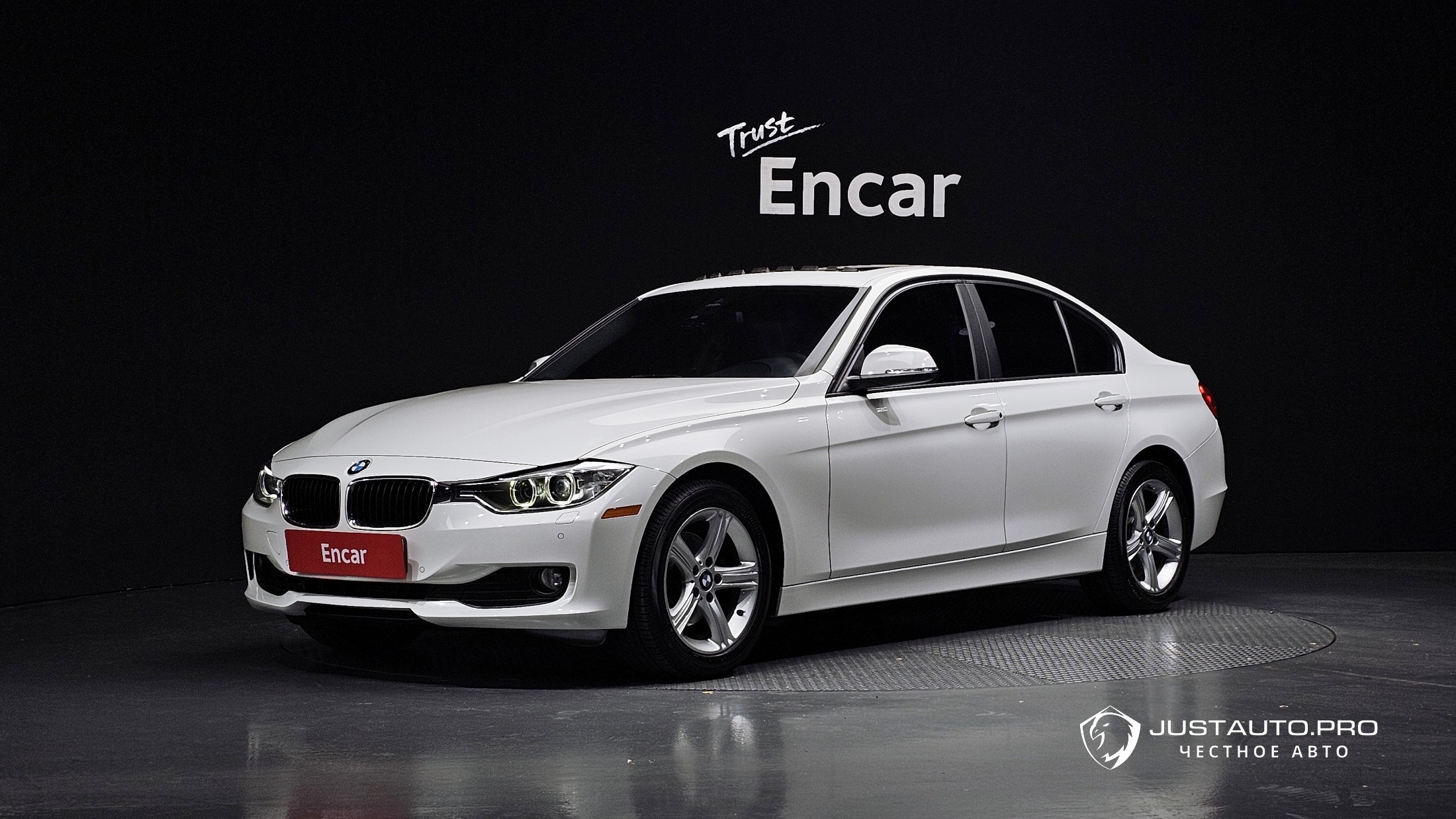 Автомобиль BMW 3-Series