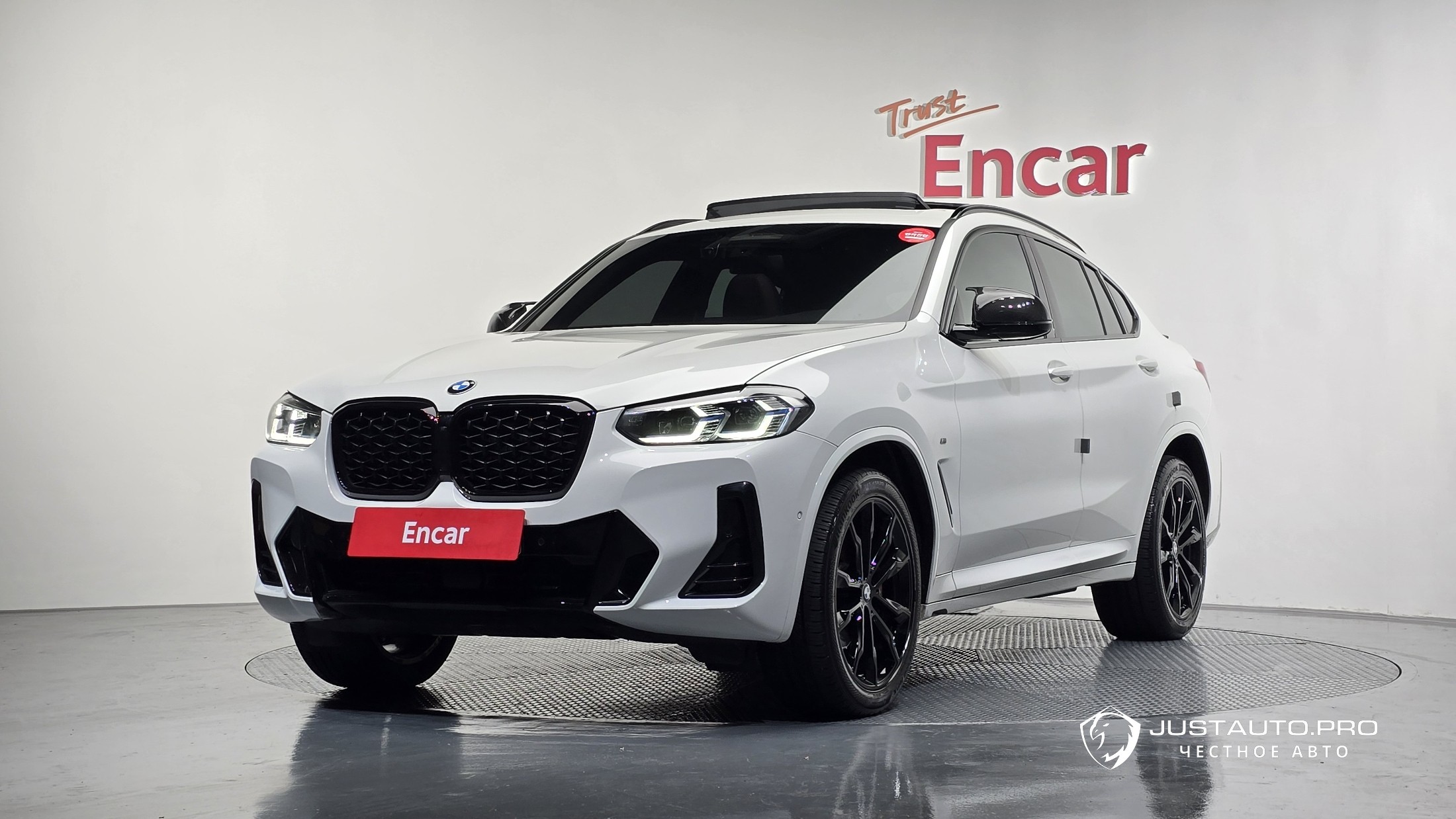 Автомобиль BMW X4