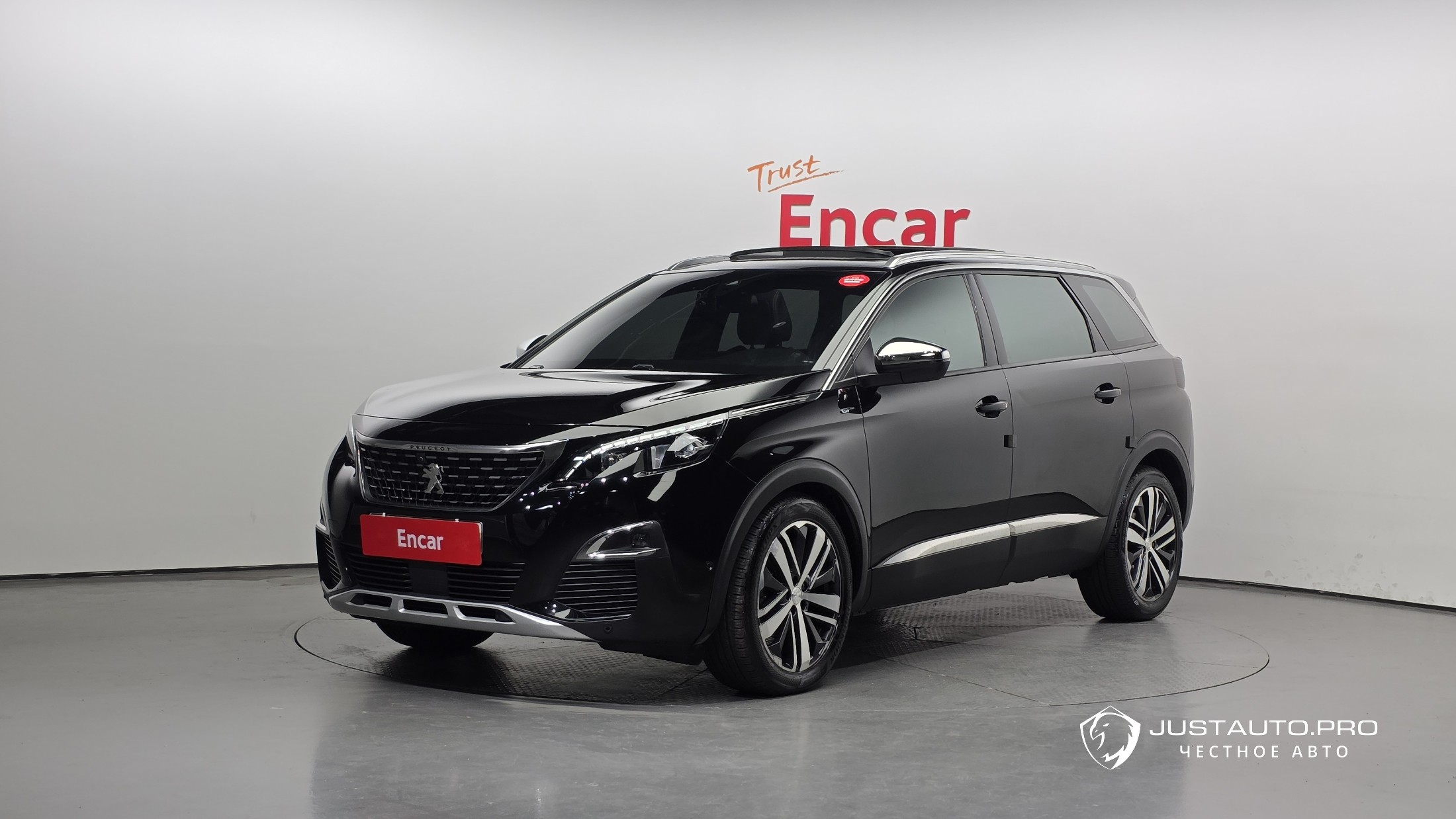 Автомобиль Peugeot 5008