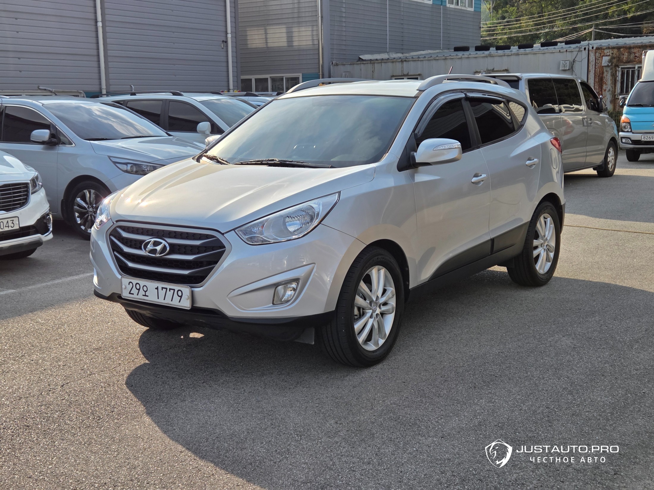 Автомобиль Hyundai Tucson