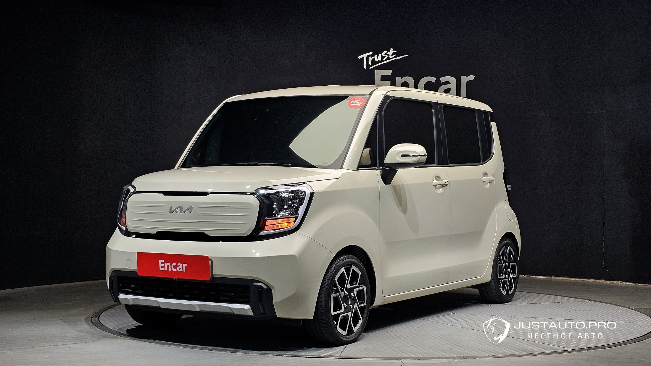 Автомобиль Kia RAY