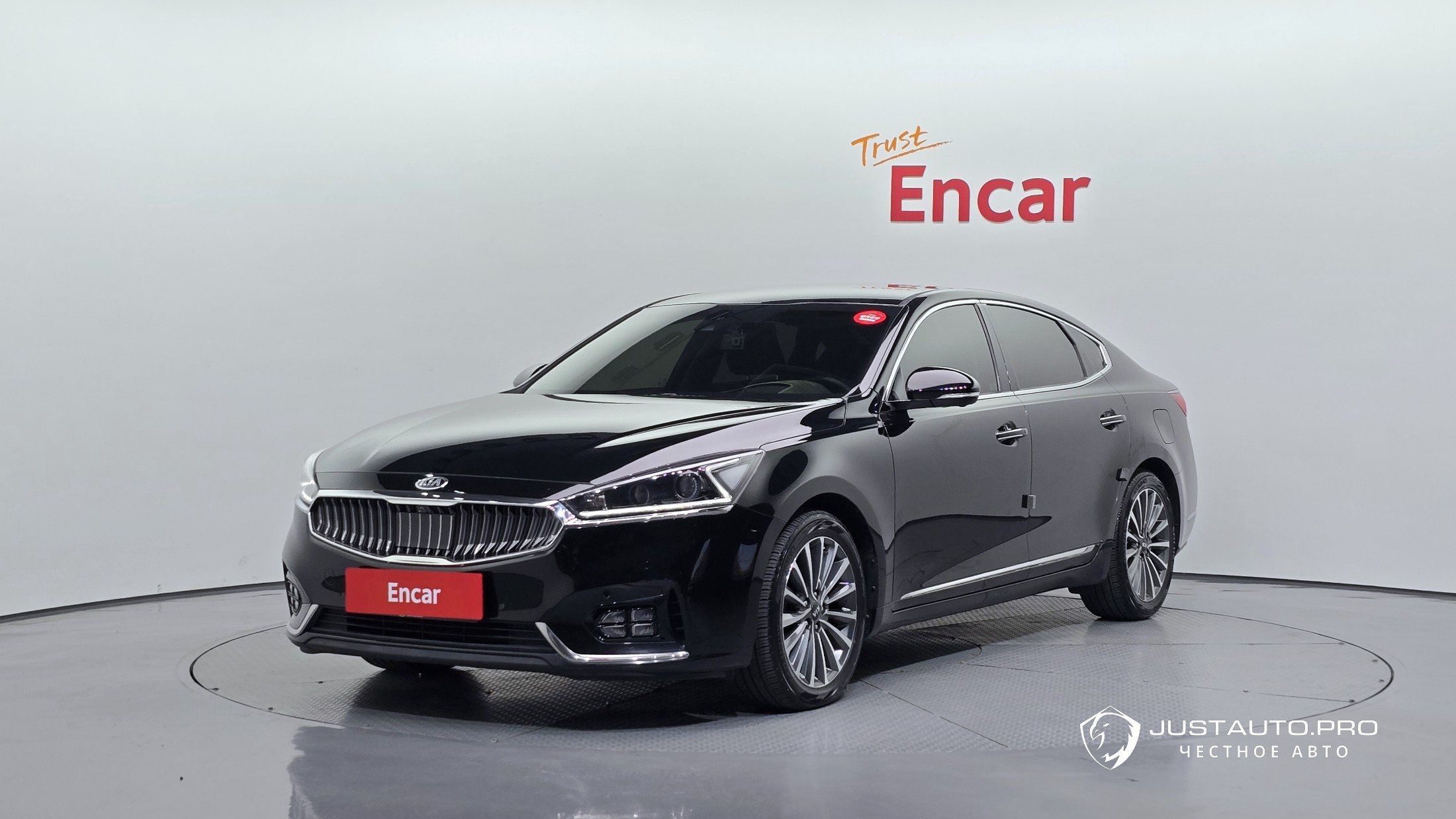 Автомобиль Kia K7