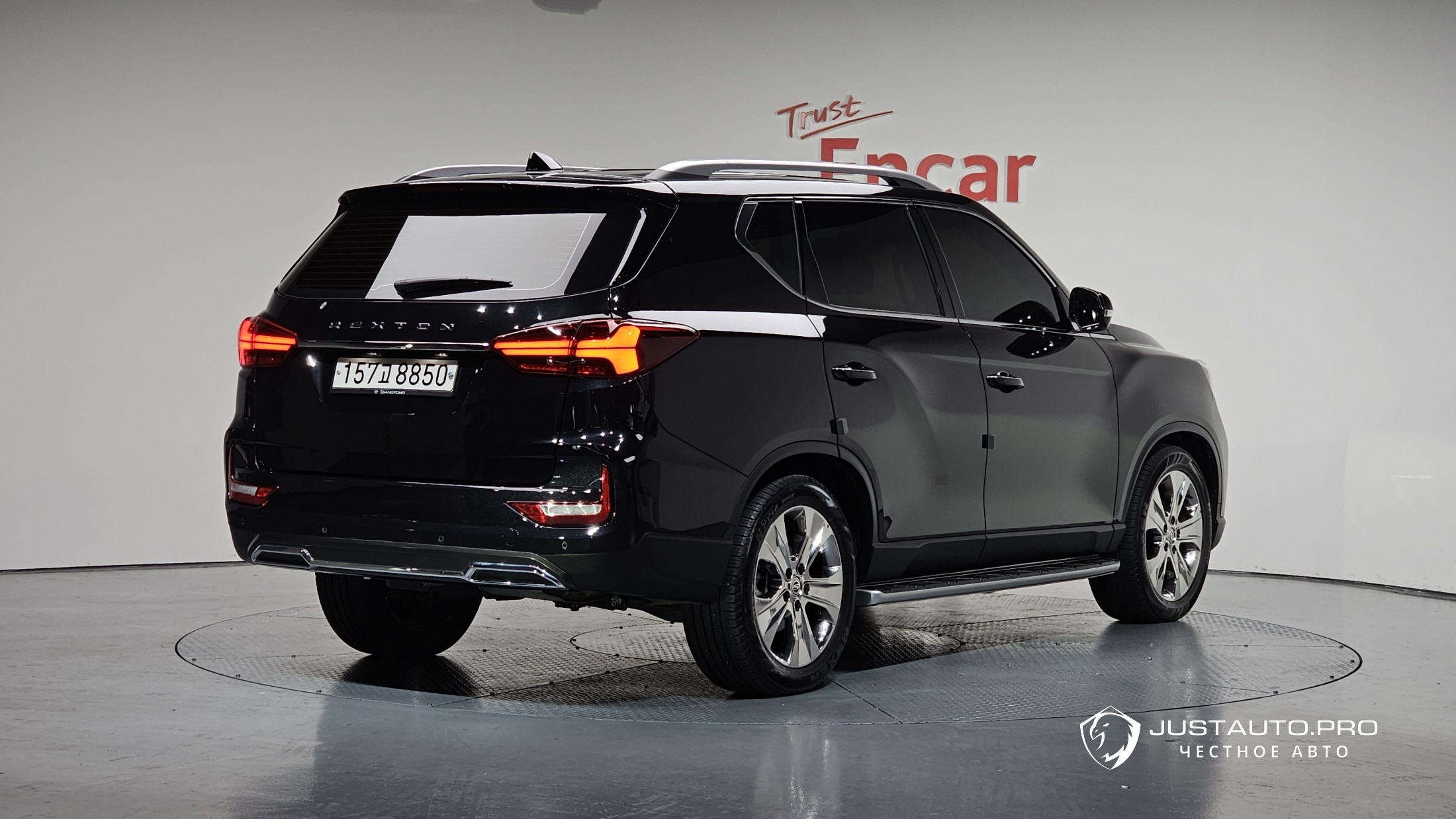 Автомобиль KG_Mobility_Ssangyong Rexton