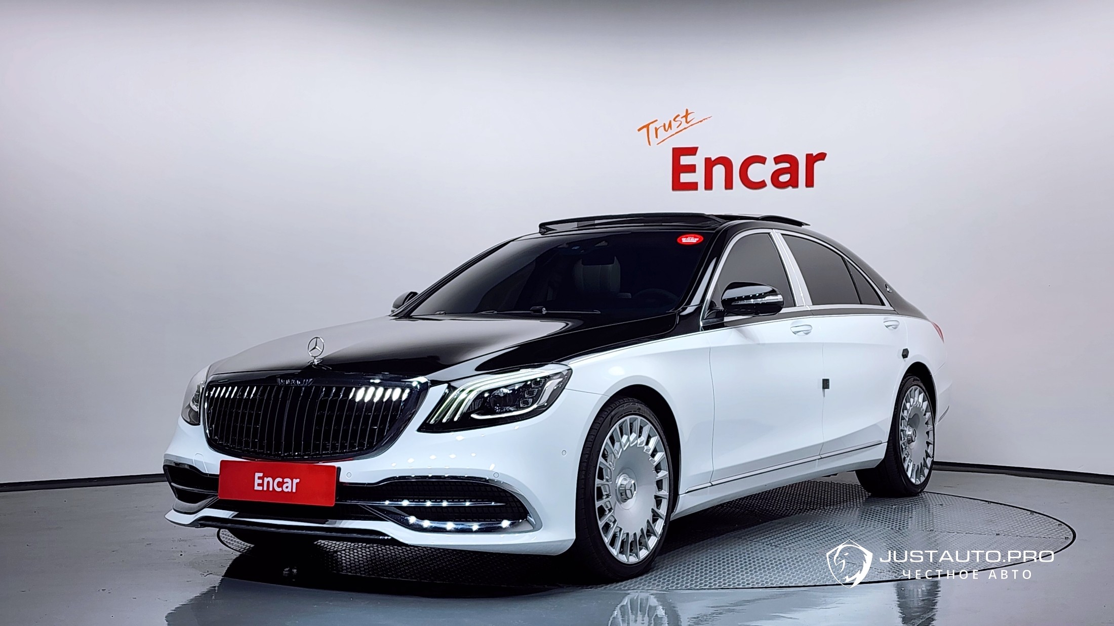 Автомобиль Mercedes-Benz S-Class