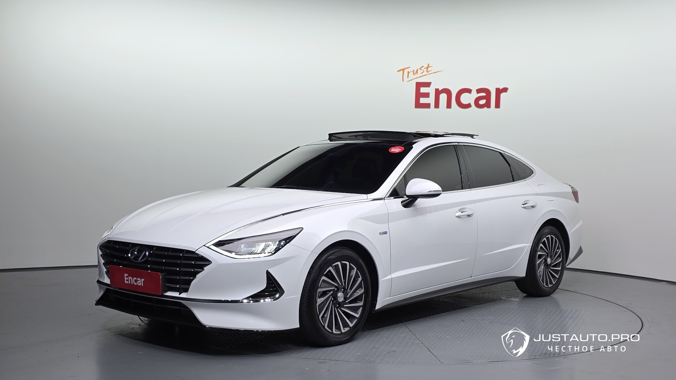 Автомобиль Hyundai Sonata