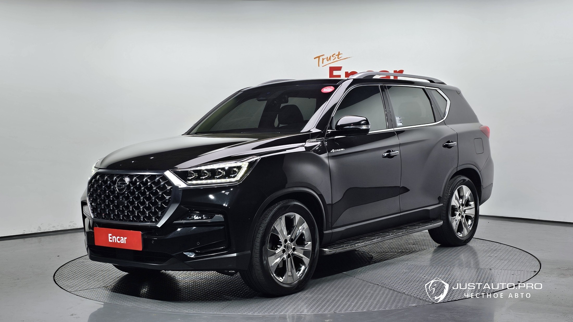 Автомобиль KG_Mobility_Ssangyong Rexton