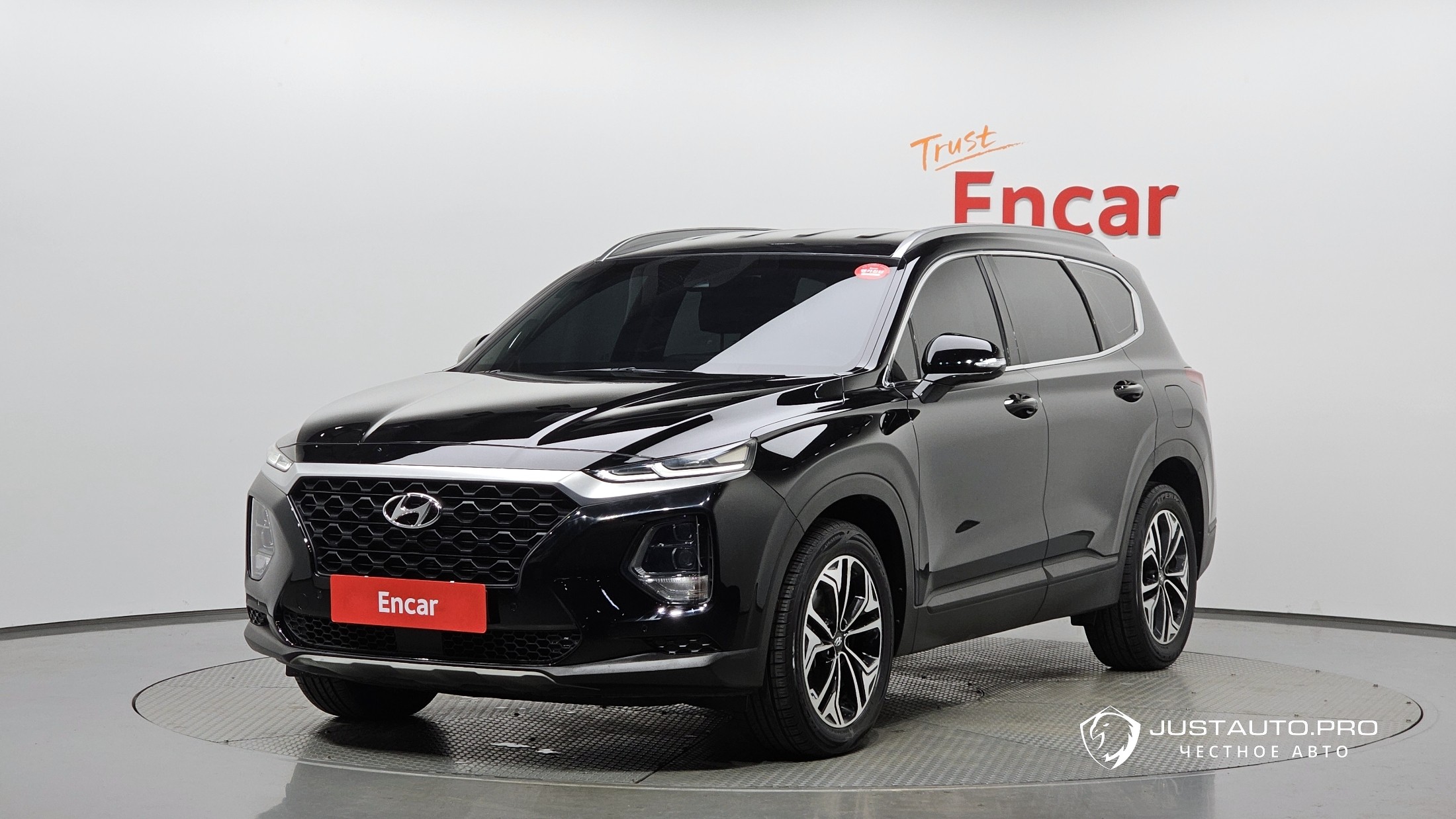 Автомобиль Hyundai Santafe