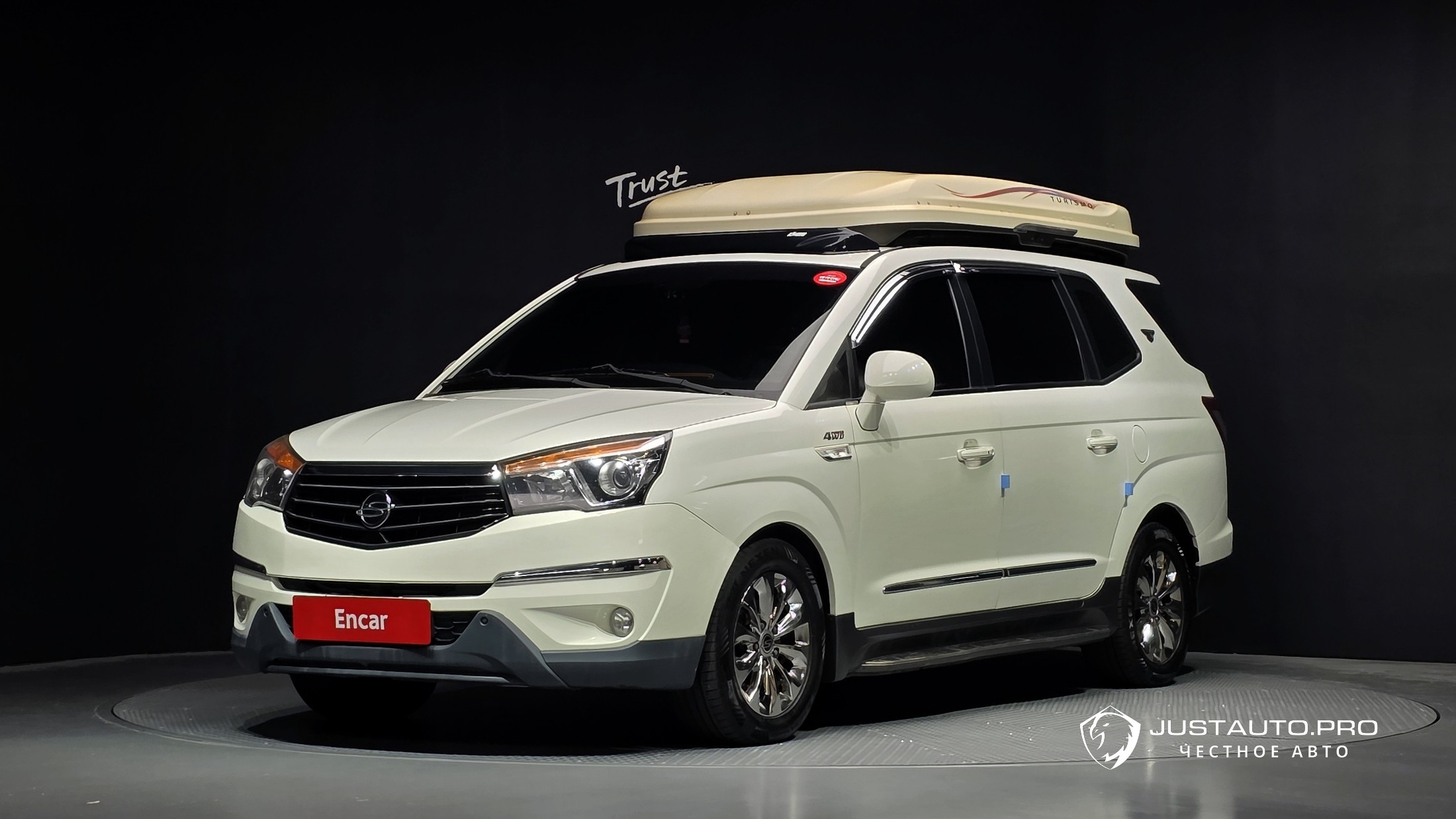Автомобиль KG_Mobility_Ssangyong KORANDO