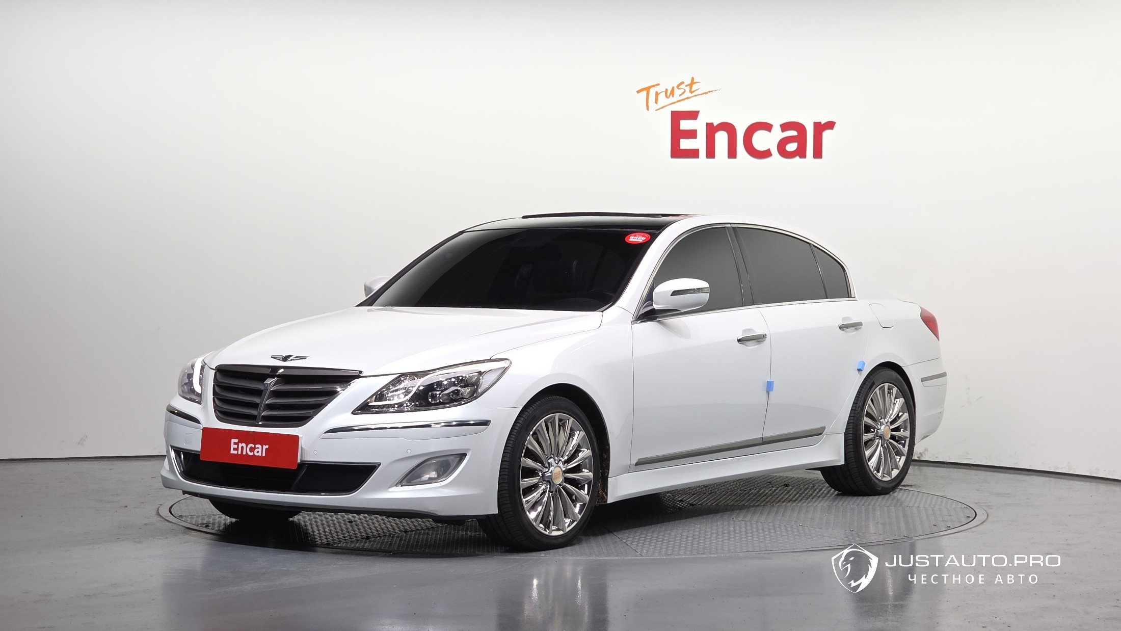 Автомобиль Hyundai Genesis