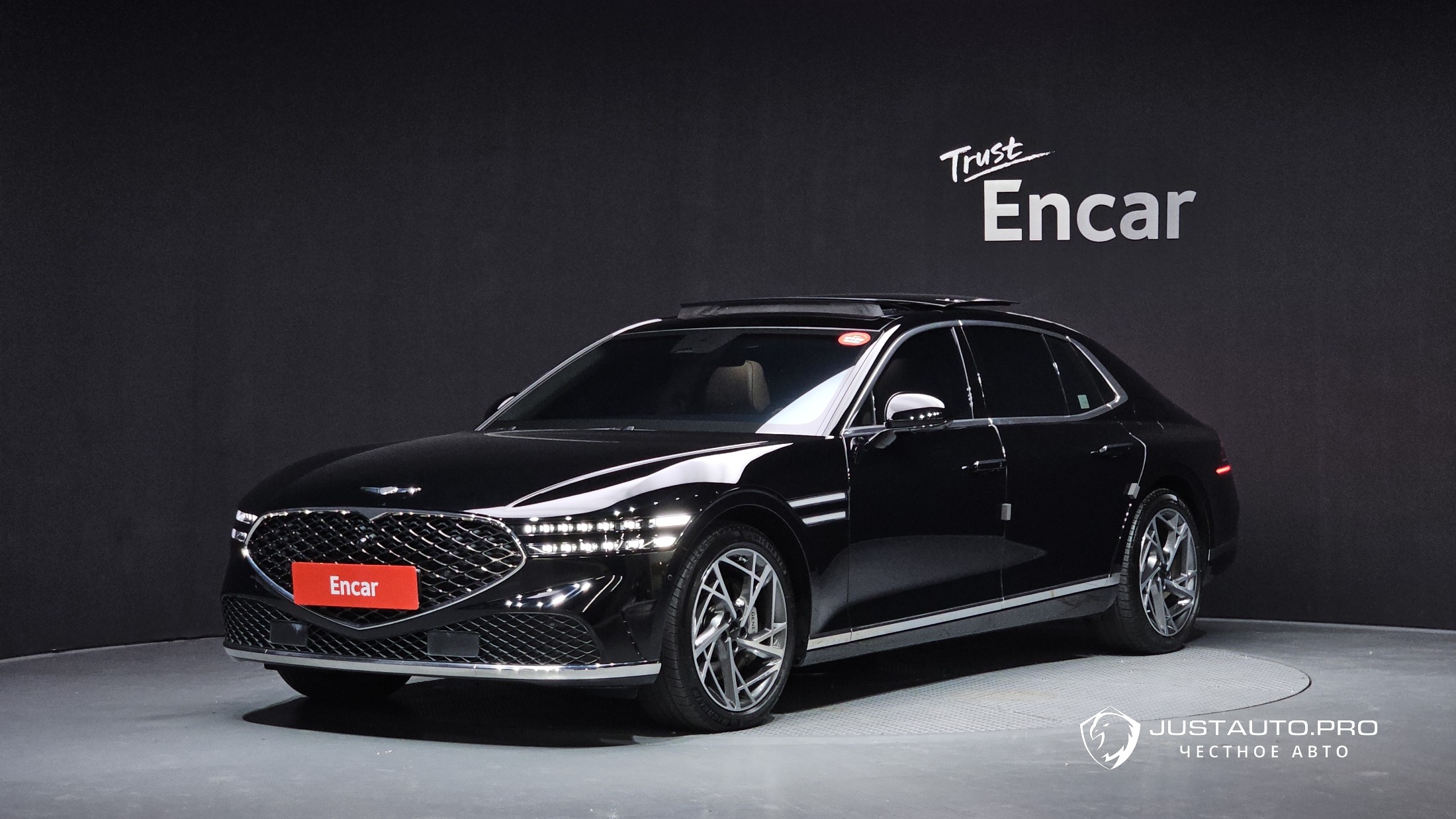 Автомобиль Genesis G90