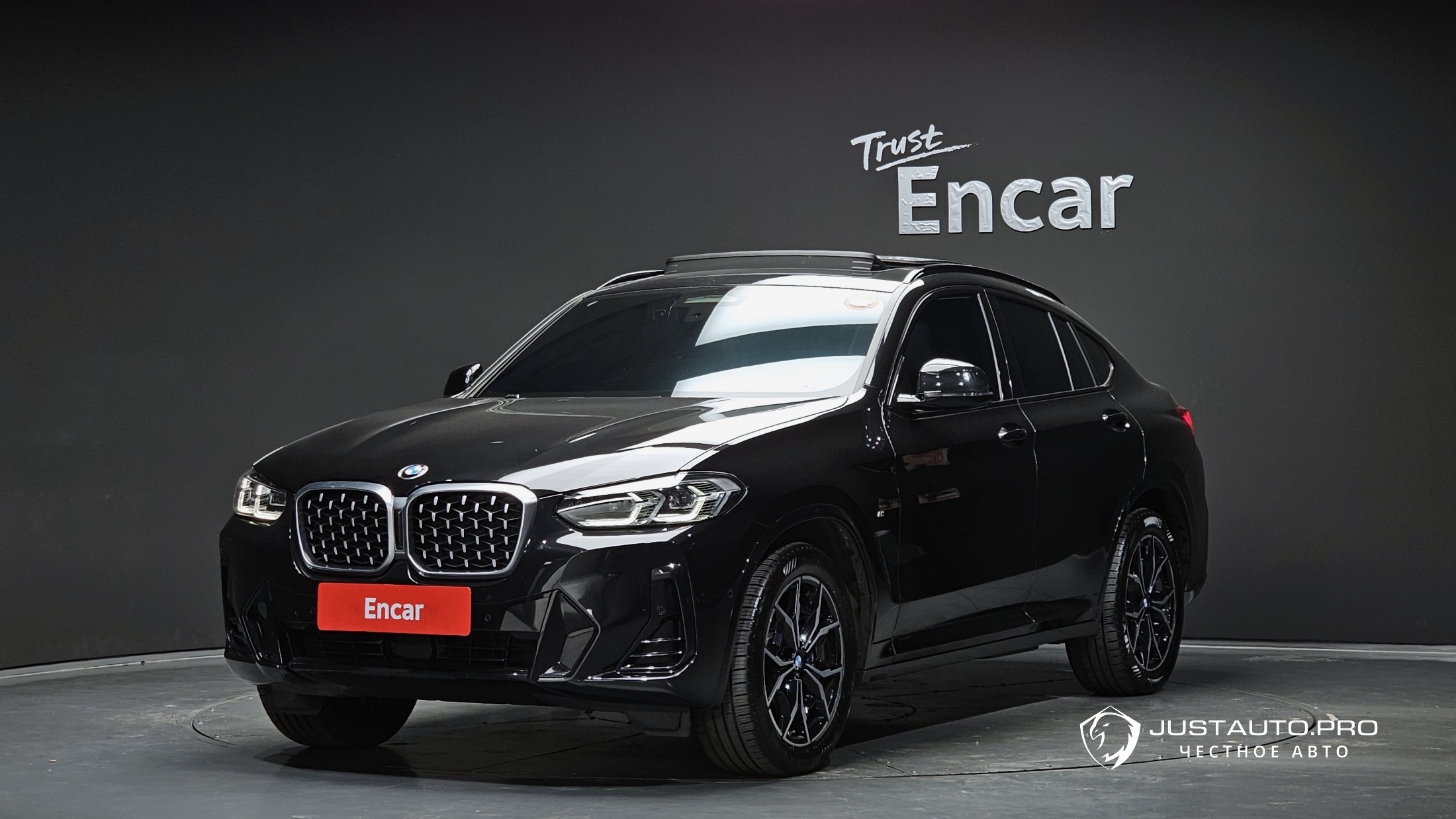 Автомобиль BMW X4