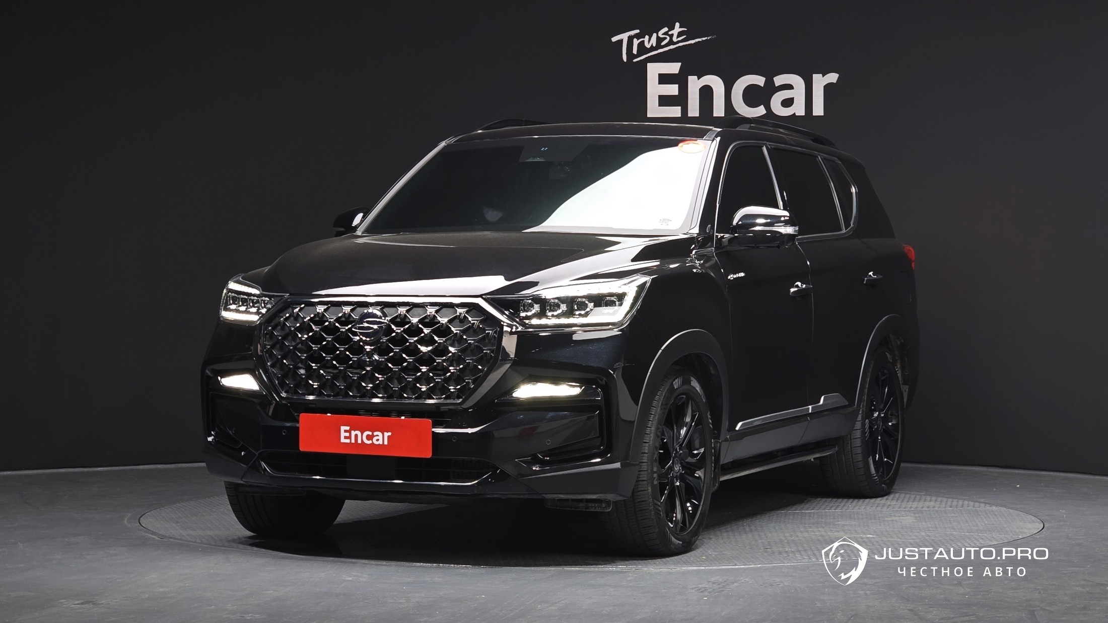 Автомобиль KG_Mobility_Ssangyong Rexton