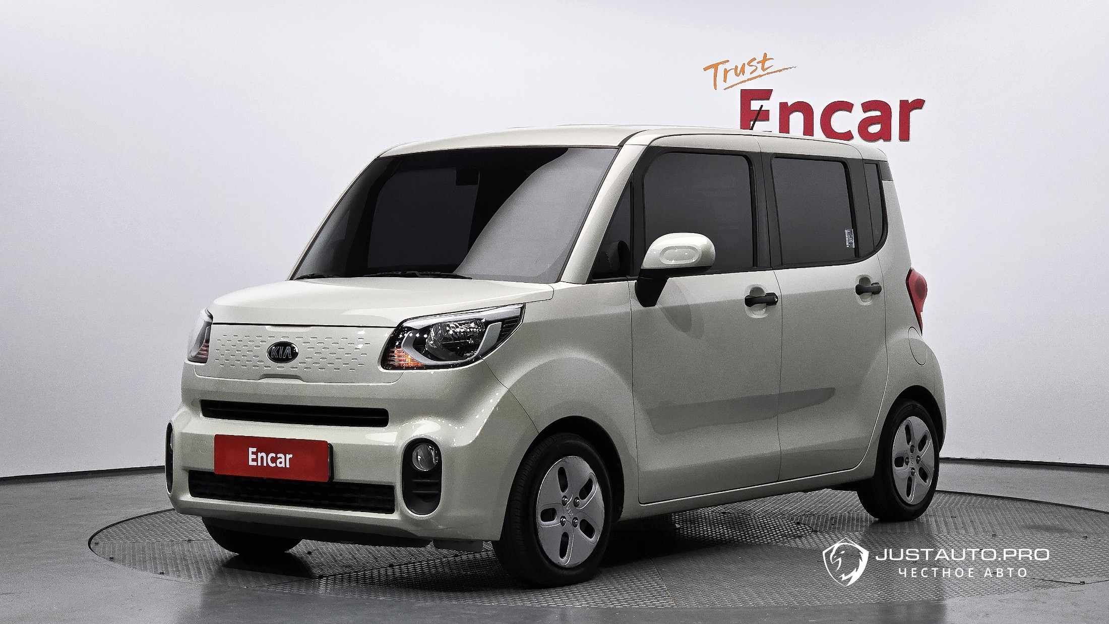 Автомобиль Kia RAY