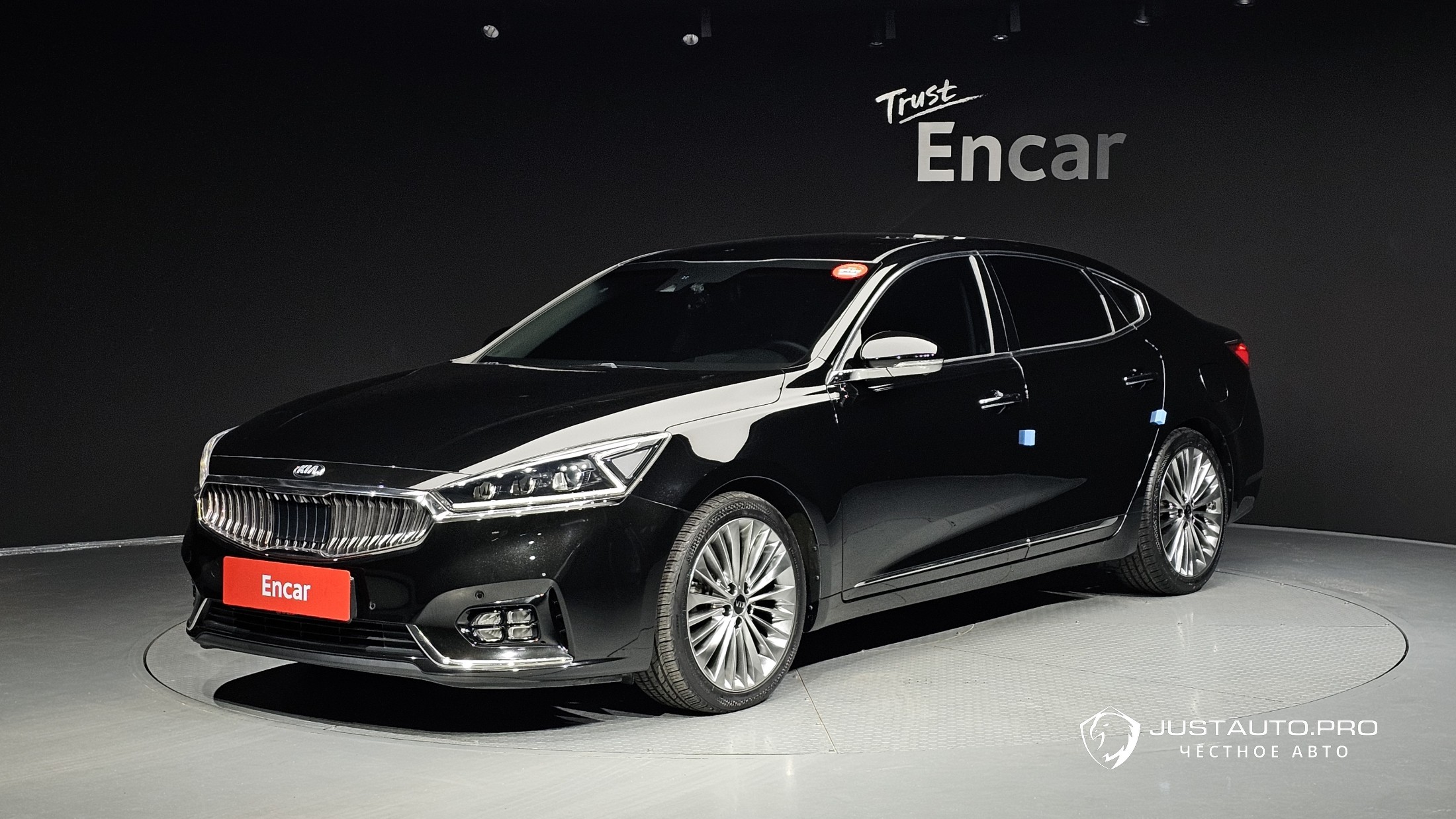 Автомобиль Kia K7