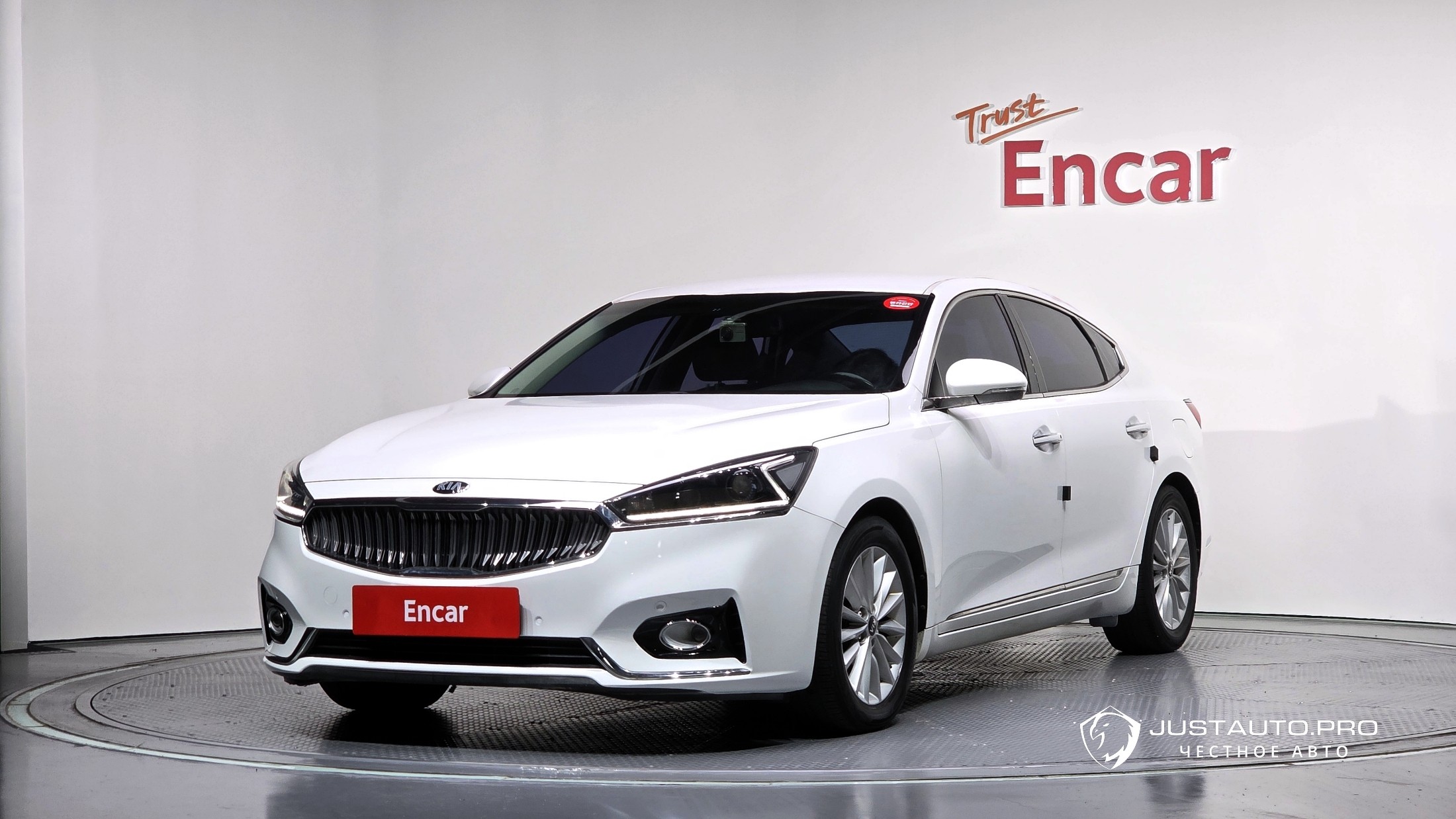 Автомобиль Kia K7