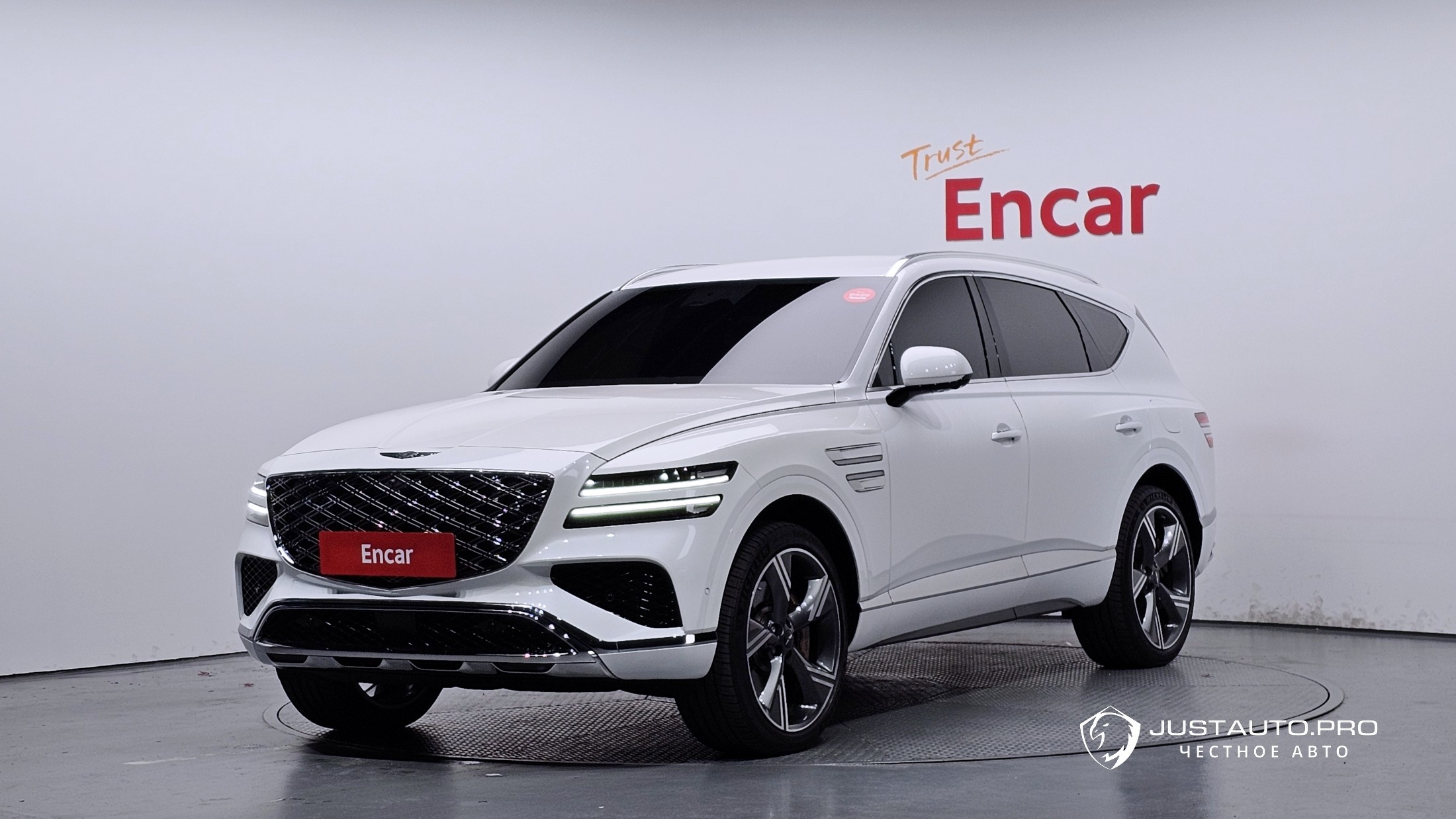 Автомобиль Genesis GV80