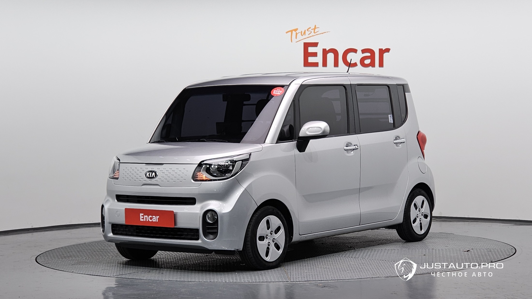Автомобиль Kia RAY