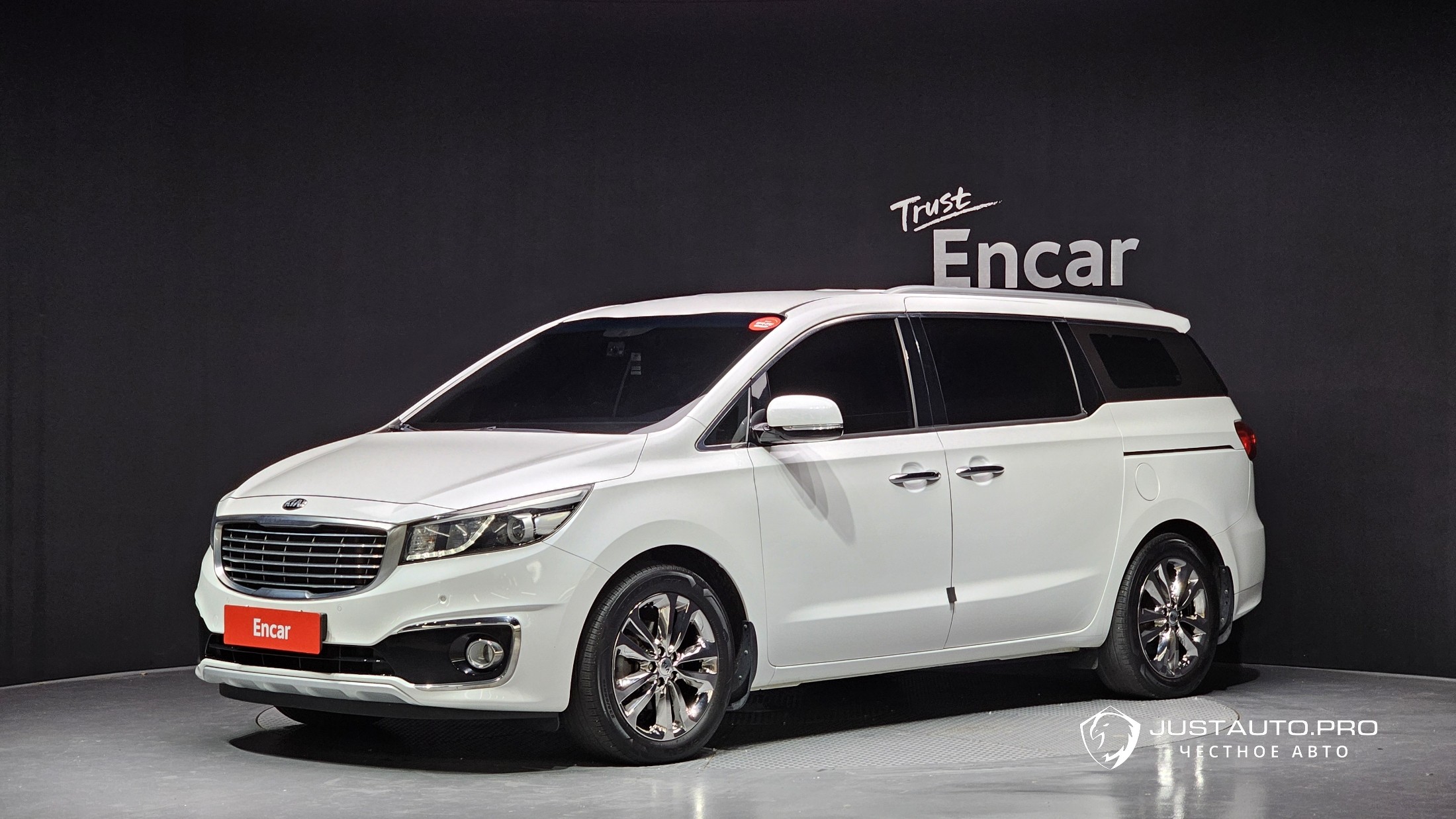 Автомобиль Kia Canival