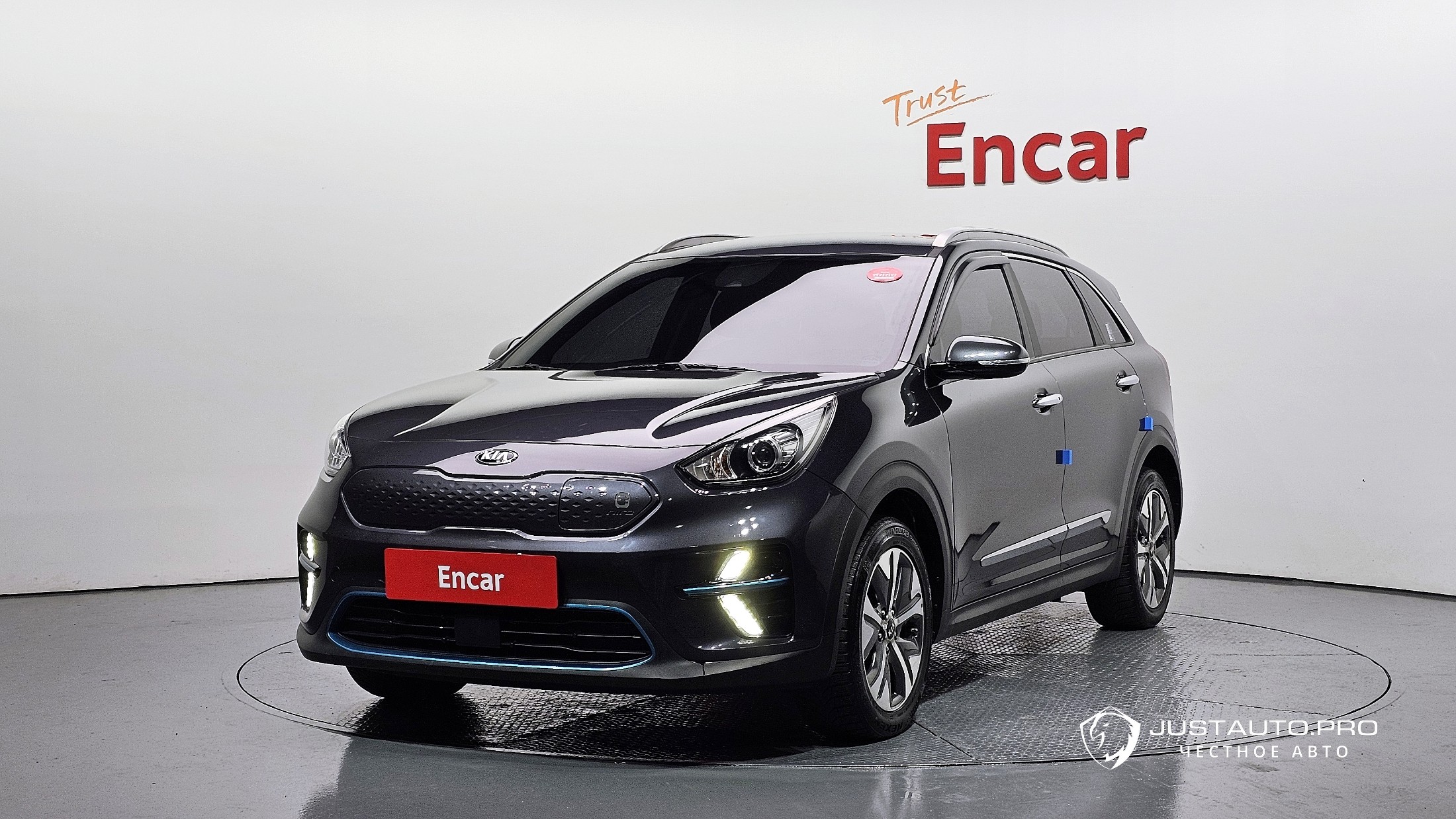 Автомобиль Kia Niro
