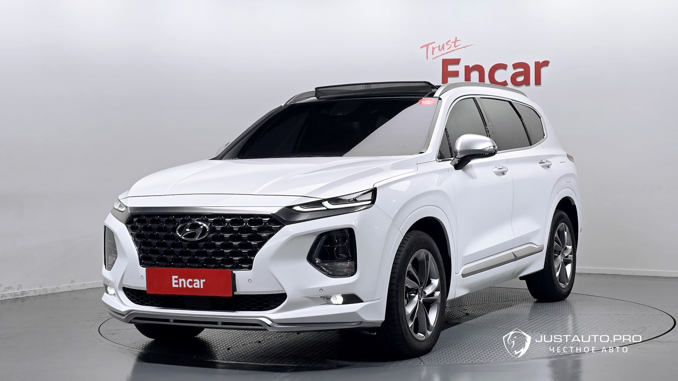 Автомобиль Hyundai Santafe