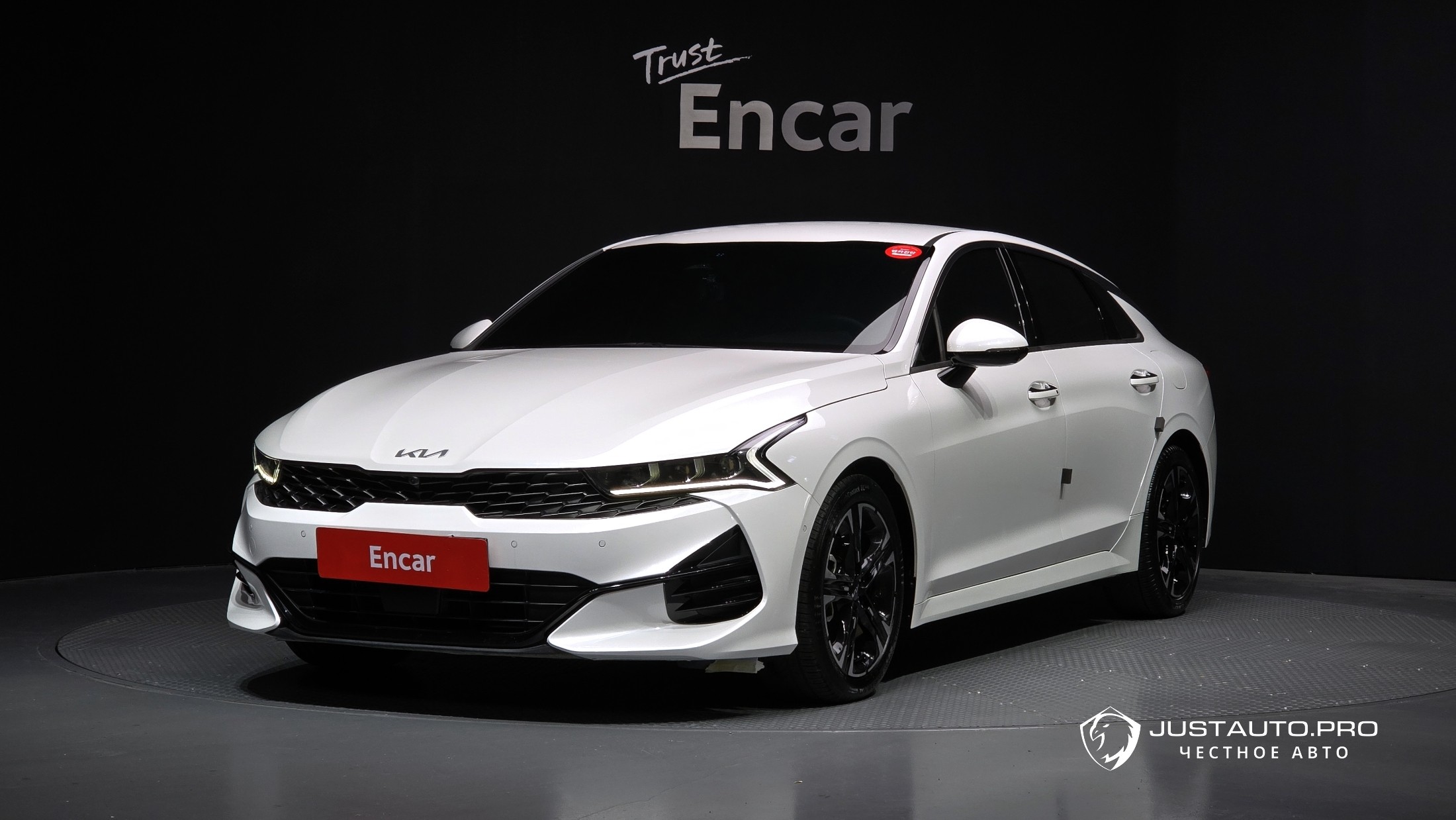Автомобиль Kia K5