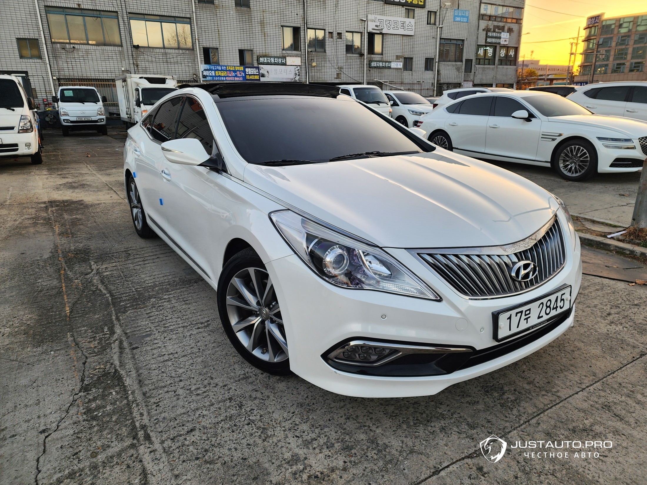 Автомобиль Hyundai Grandeur