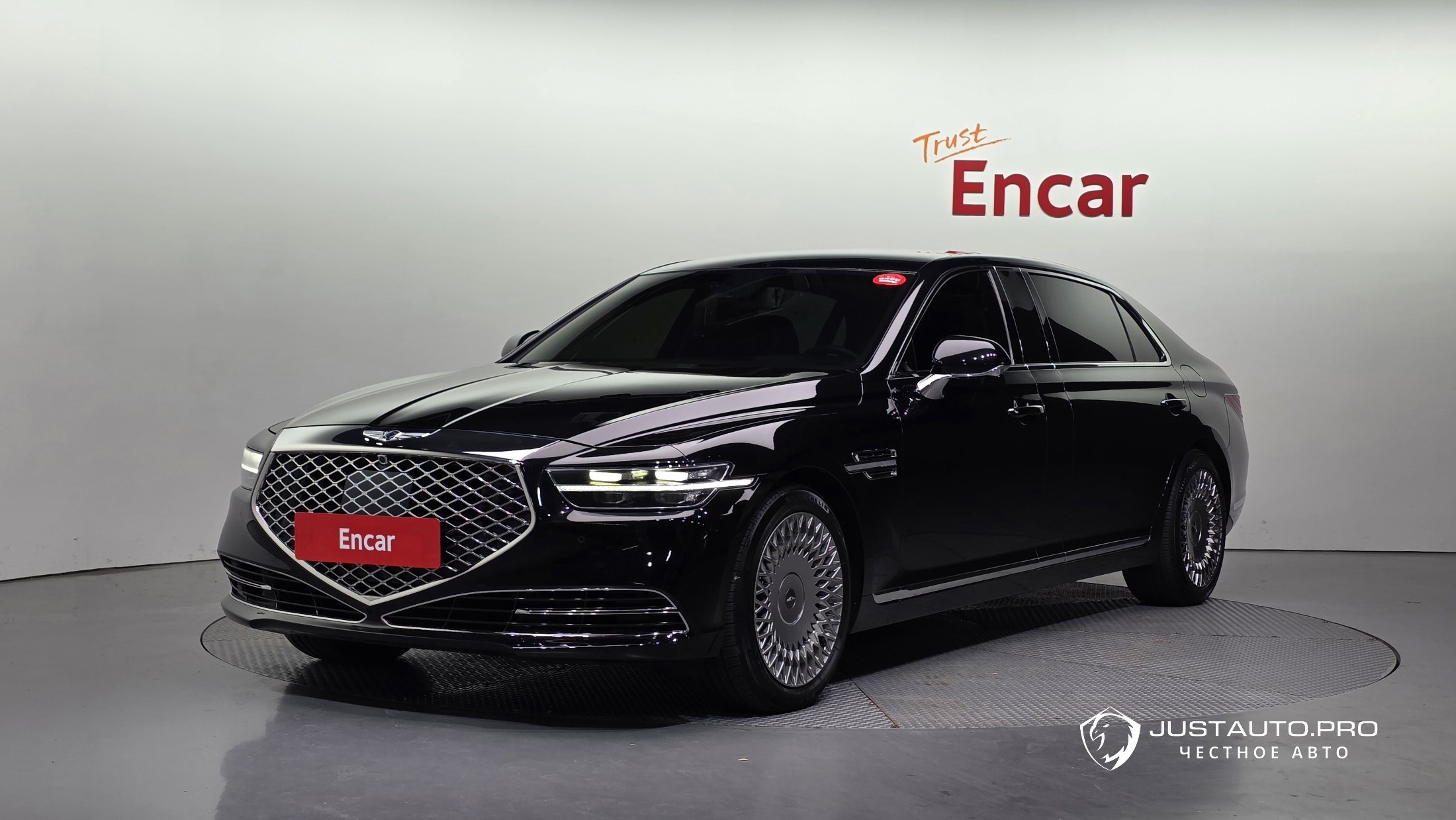 Автомобиль Genesis G90